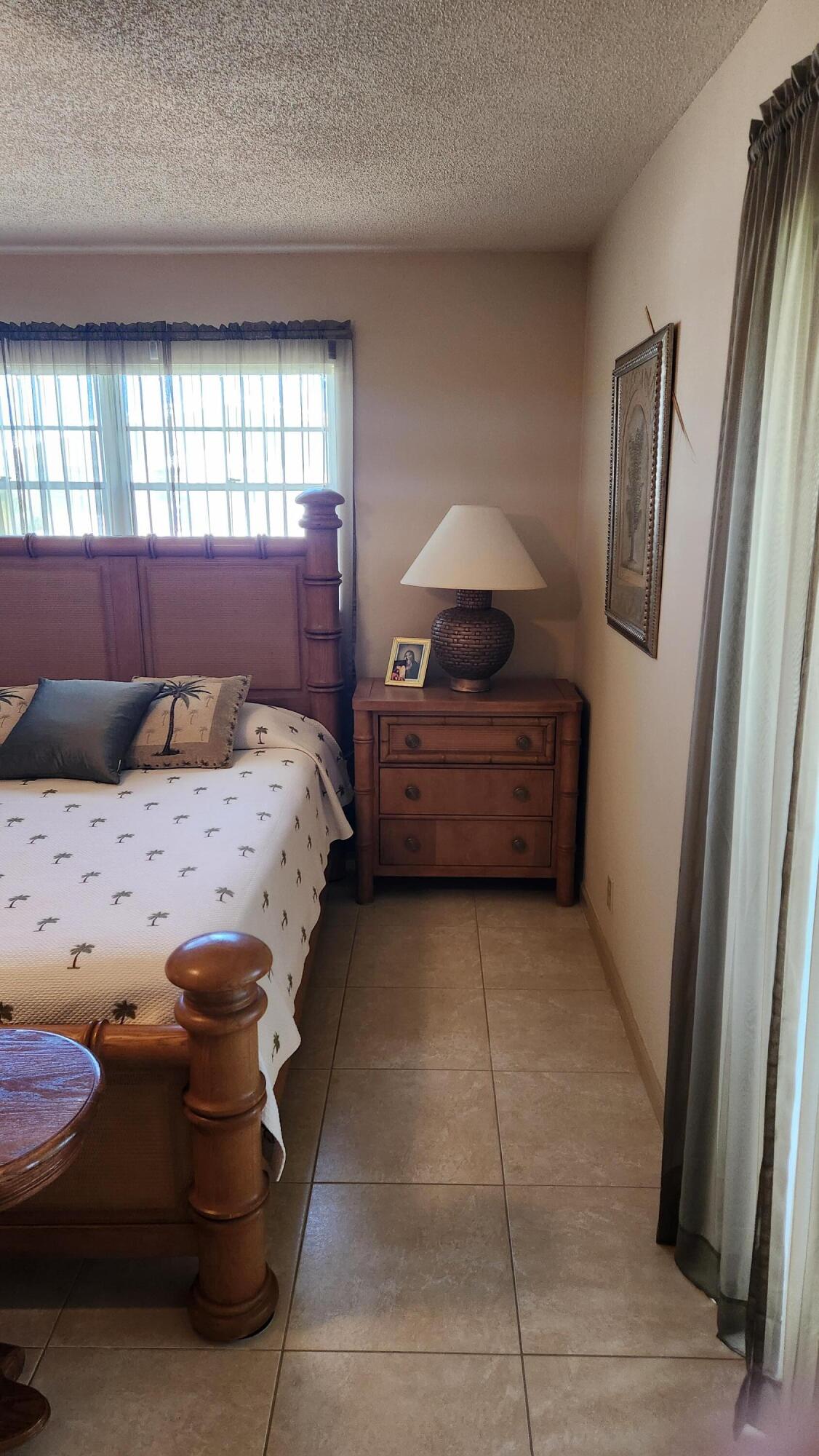 ANDOVER CONDOS - Residential