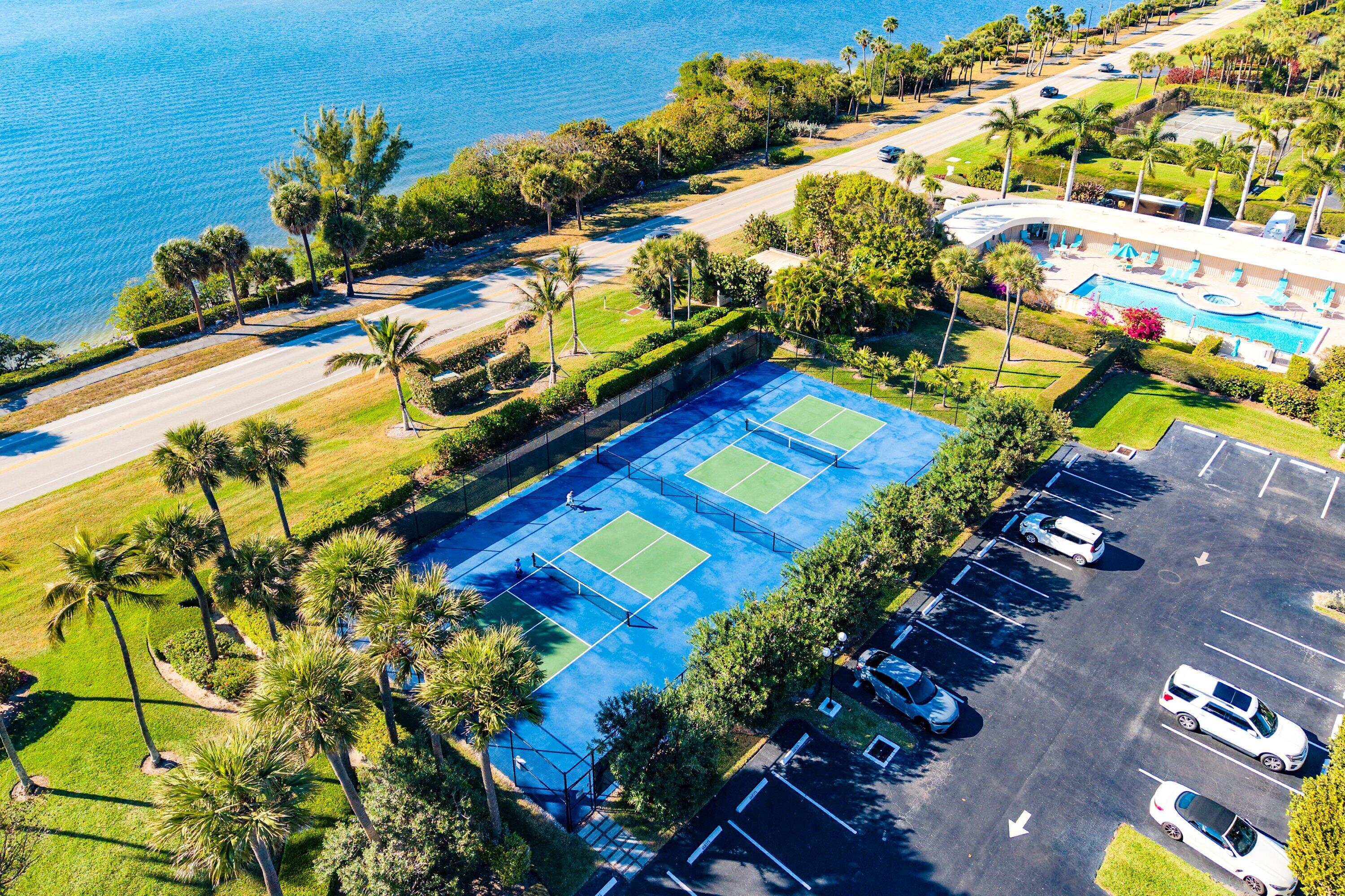 ATRIUMS OF PALM BEACH CONDO - Residential