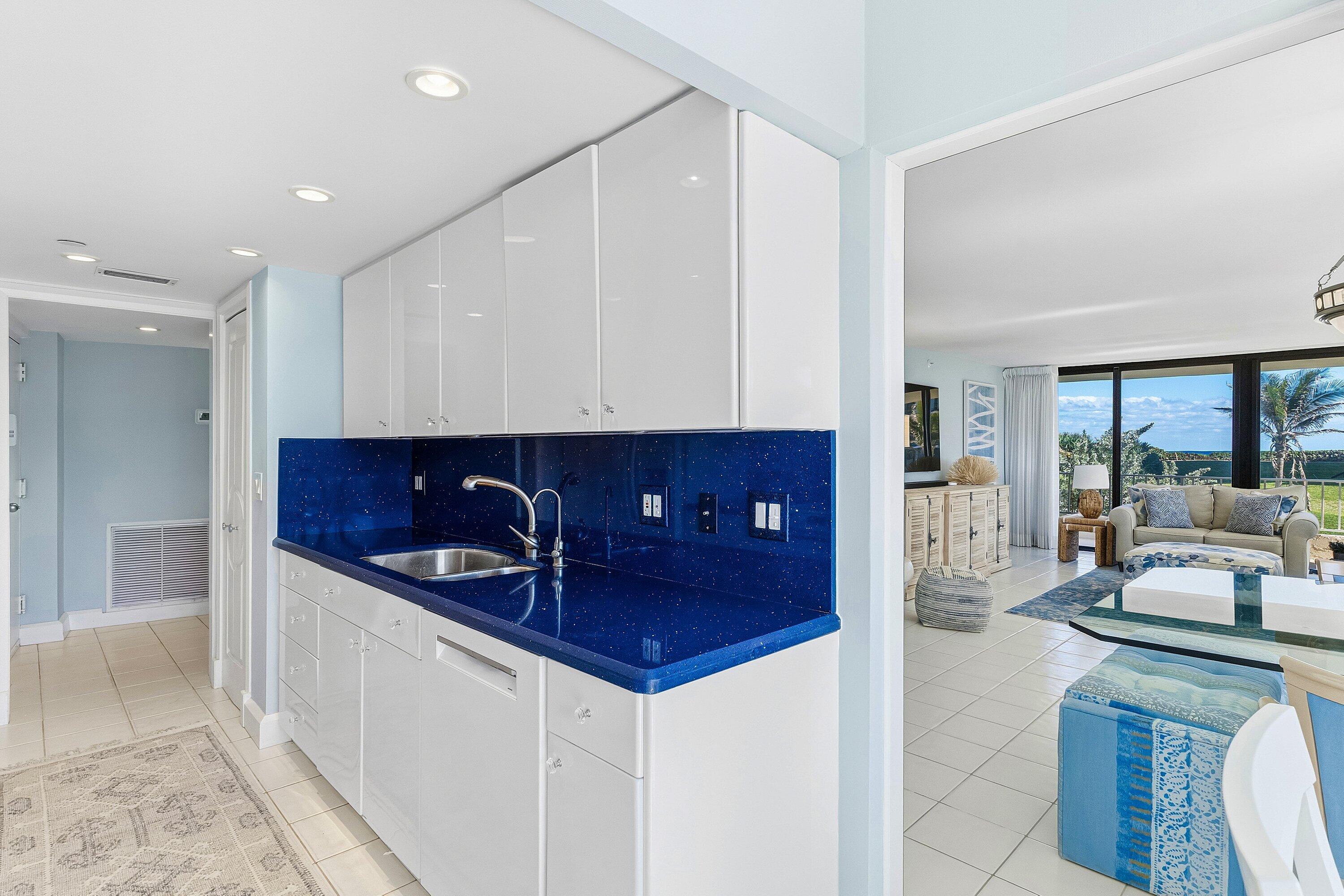 ATRIUMS OF PALM BEACH CONDO - Residential