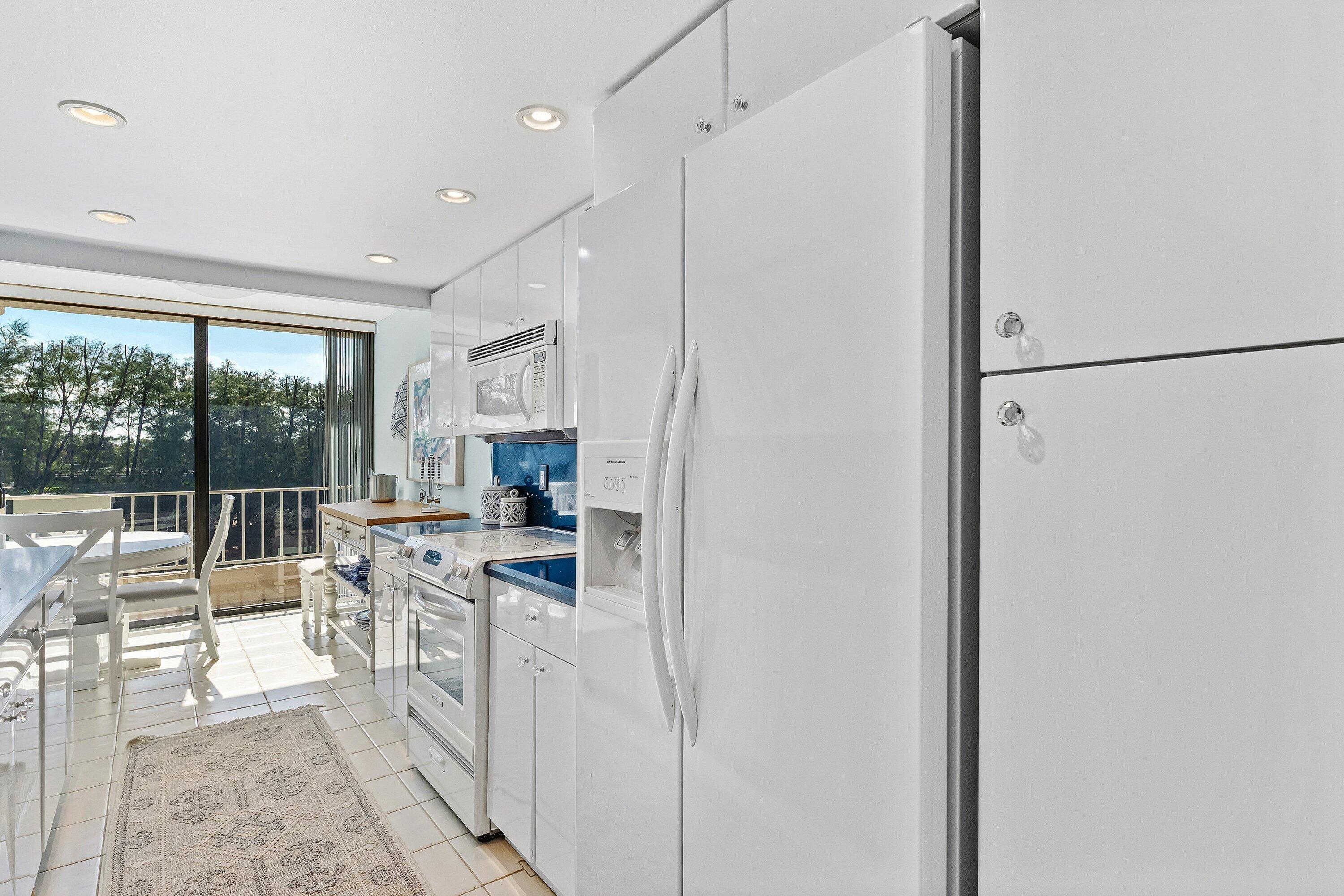 ATRIUMS OF PALM BEACH CONDO - Residential