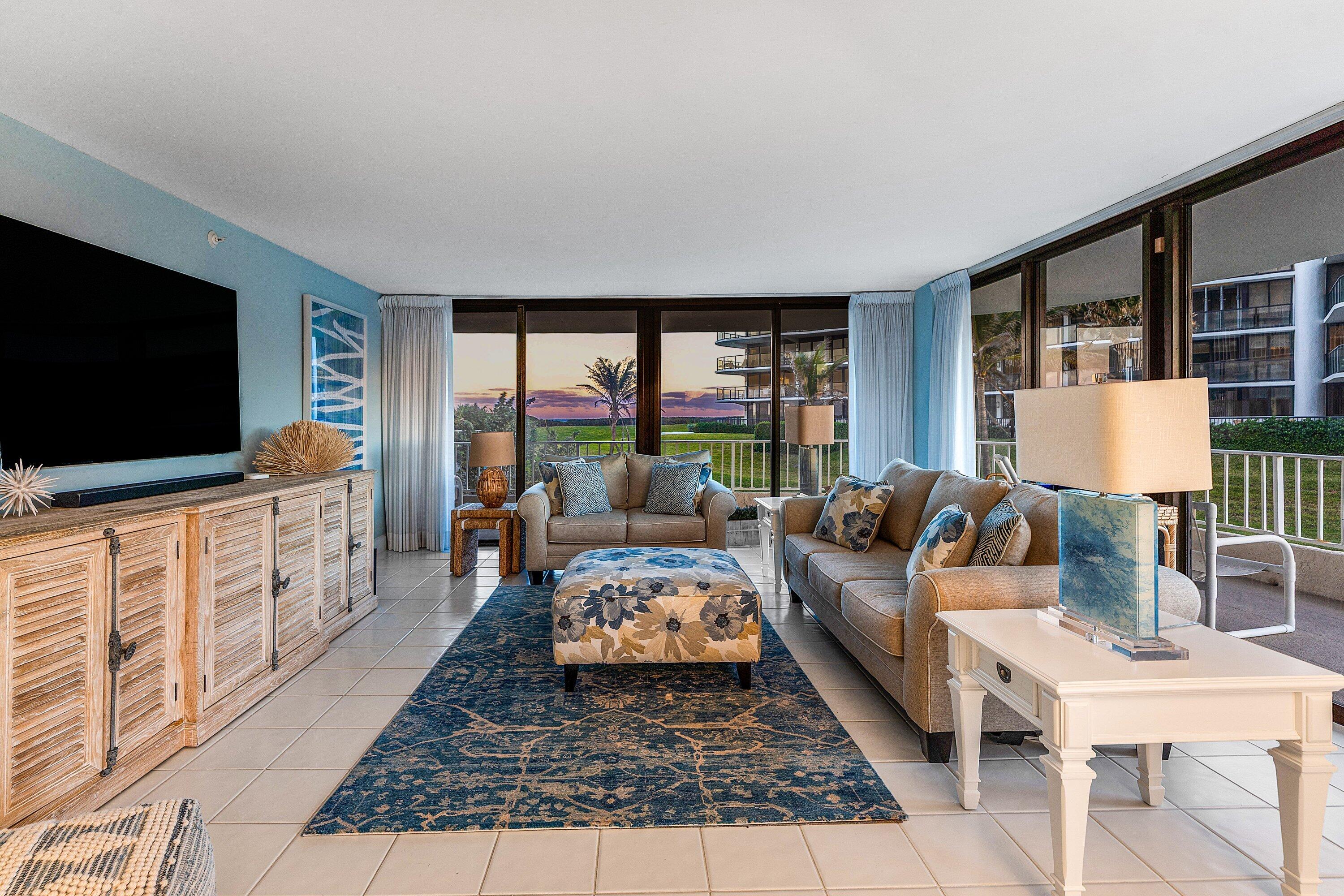 ATRIUMS OF PALM BEACH CONDO - Residential