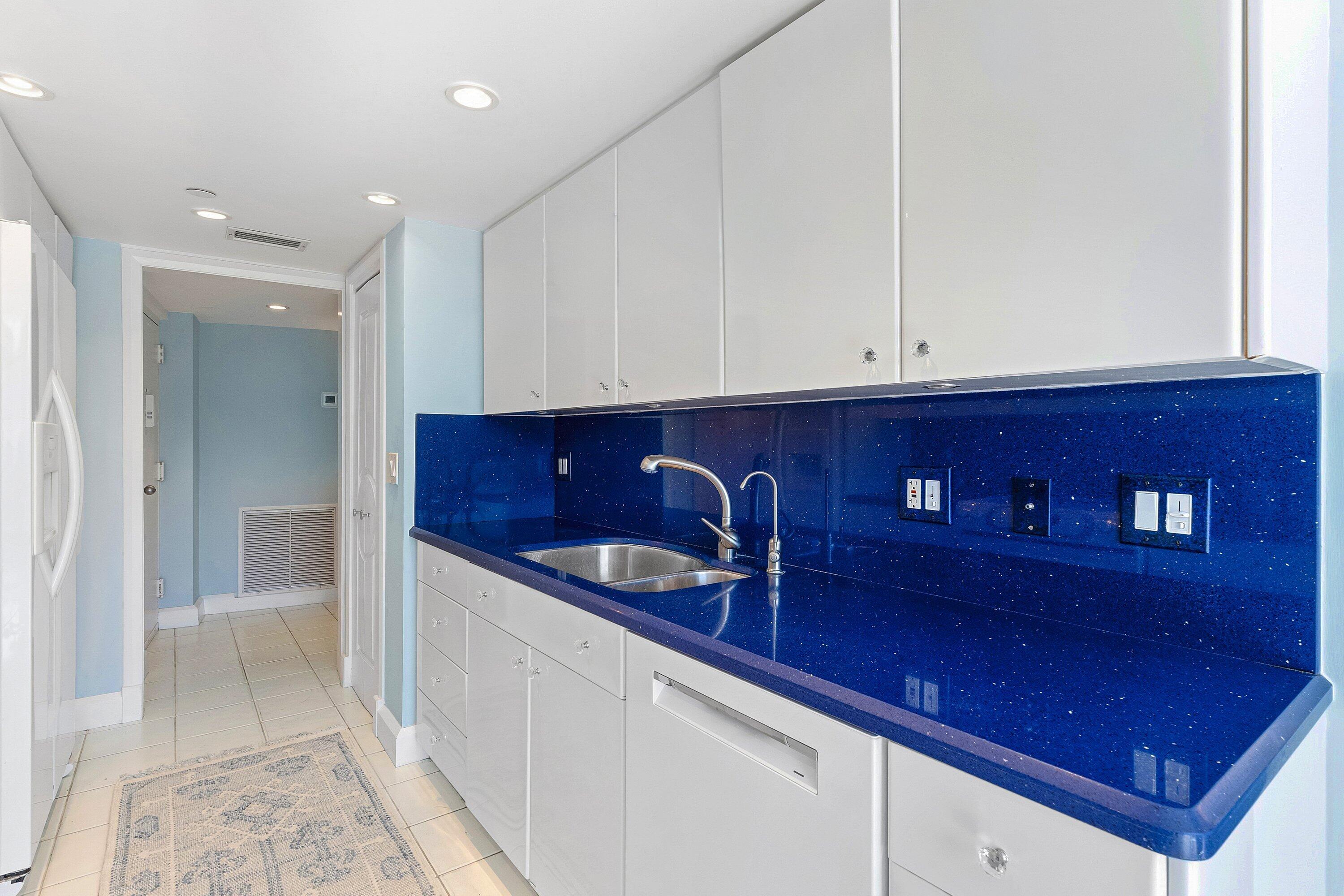 ATRIUMS OF PALM BEACH CONDO - Residential