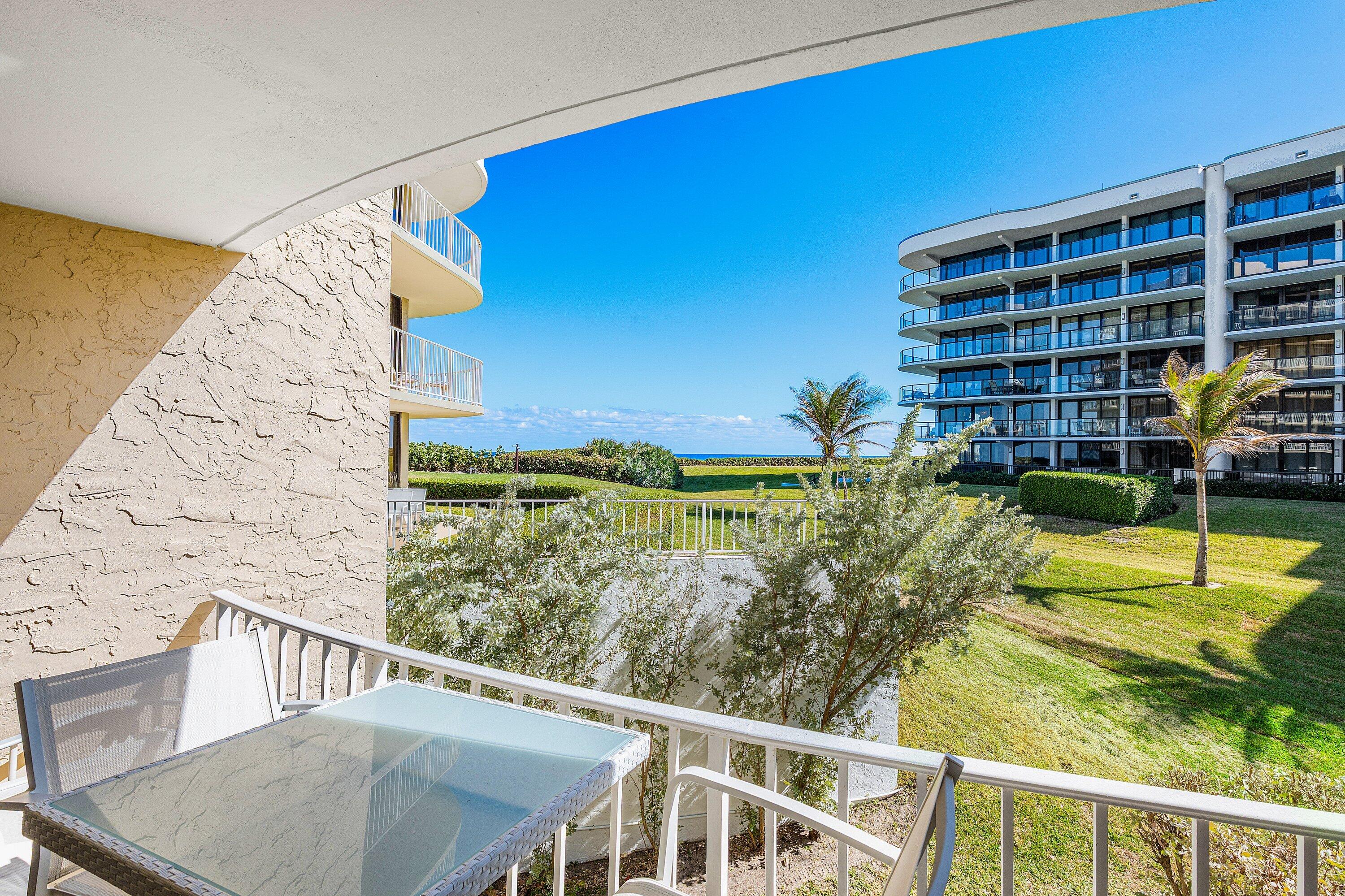 ATRIUMS OF PALM BEACH CONDO - Residential