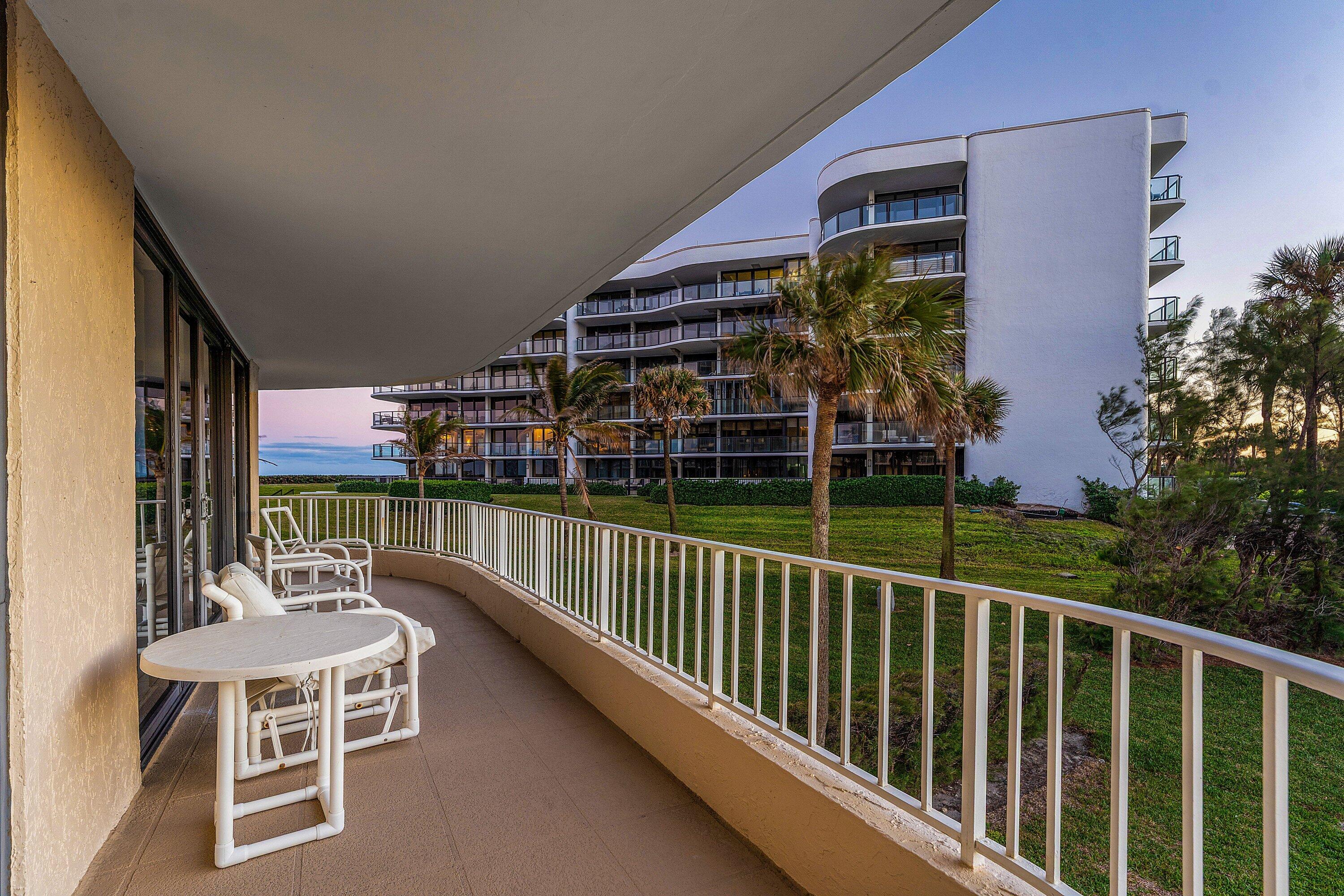 ATRIUMS OF PALM BEACH CONDO - Residential