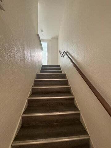 SUNSET PALM VILLAS CONDO - Residential