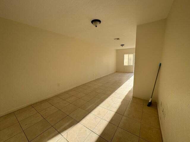 SUNSET PALM VILLAS CONDO - Residential