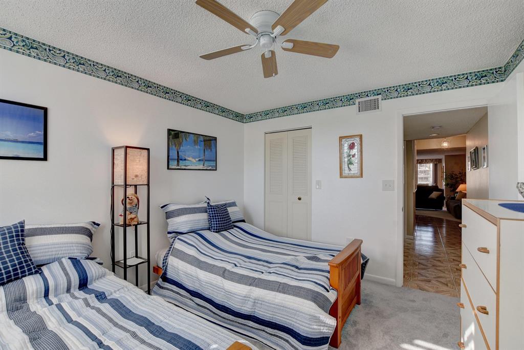 HALF MOON BAY CONDO - Residential Lease