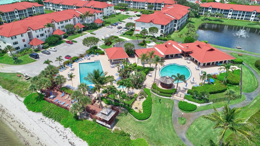 HALF MOON BAY CONDO - Residential Lease