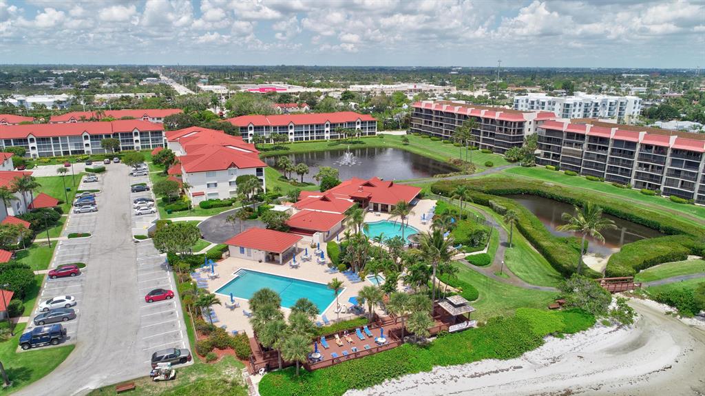 HALF MOON BAY CONDO - Residential Lease