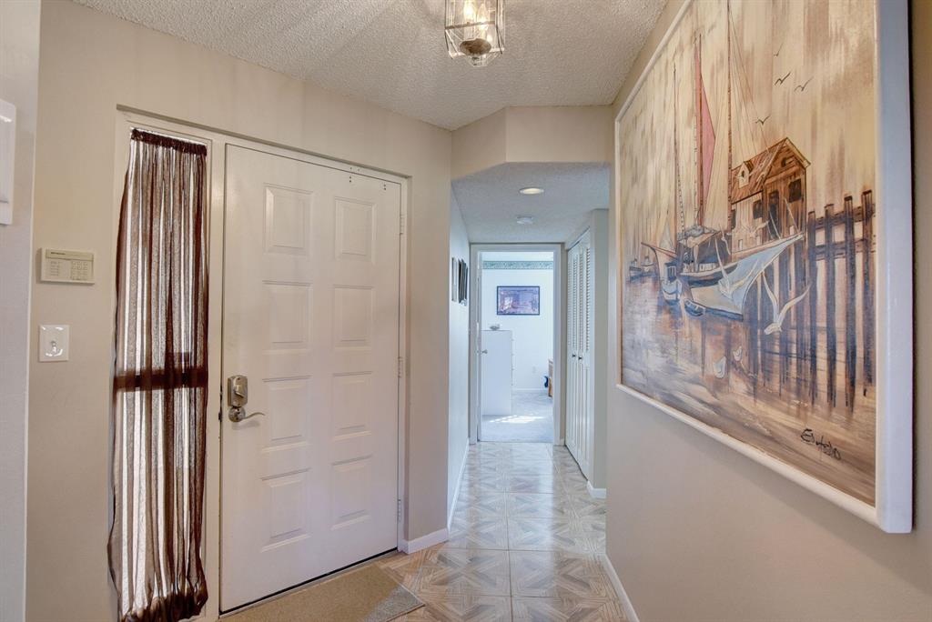 HALF MOON BAY CONDO - Residential Lease