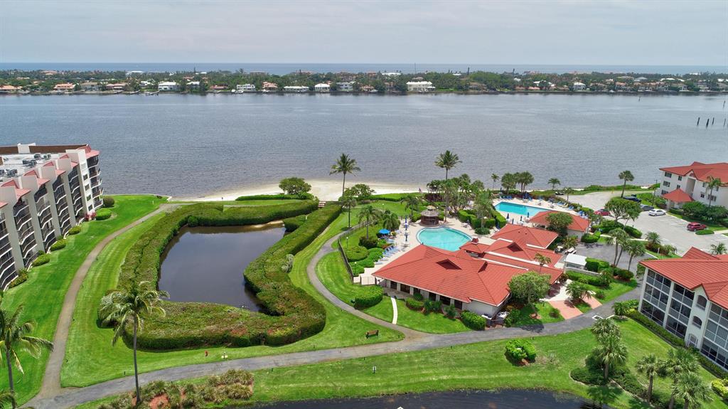 HALF MOON BAY CONDO - Residential Lease