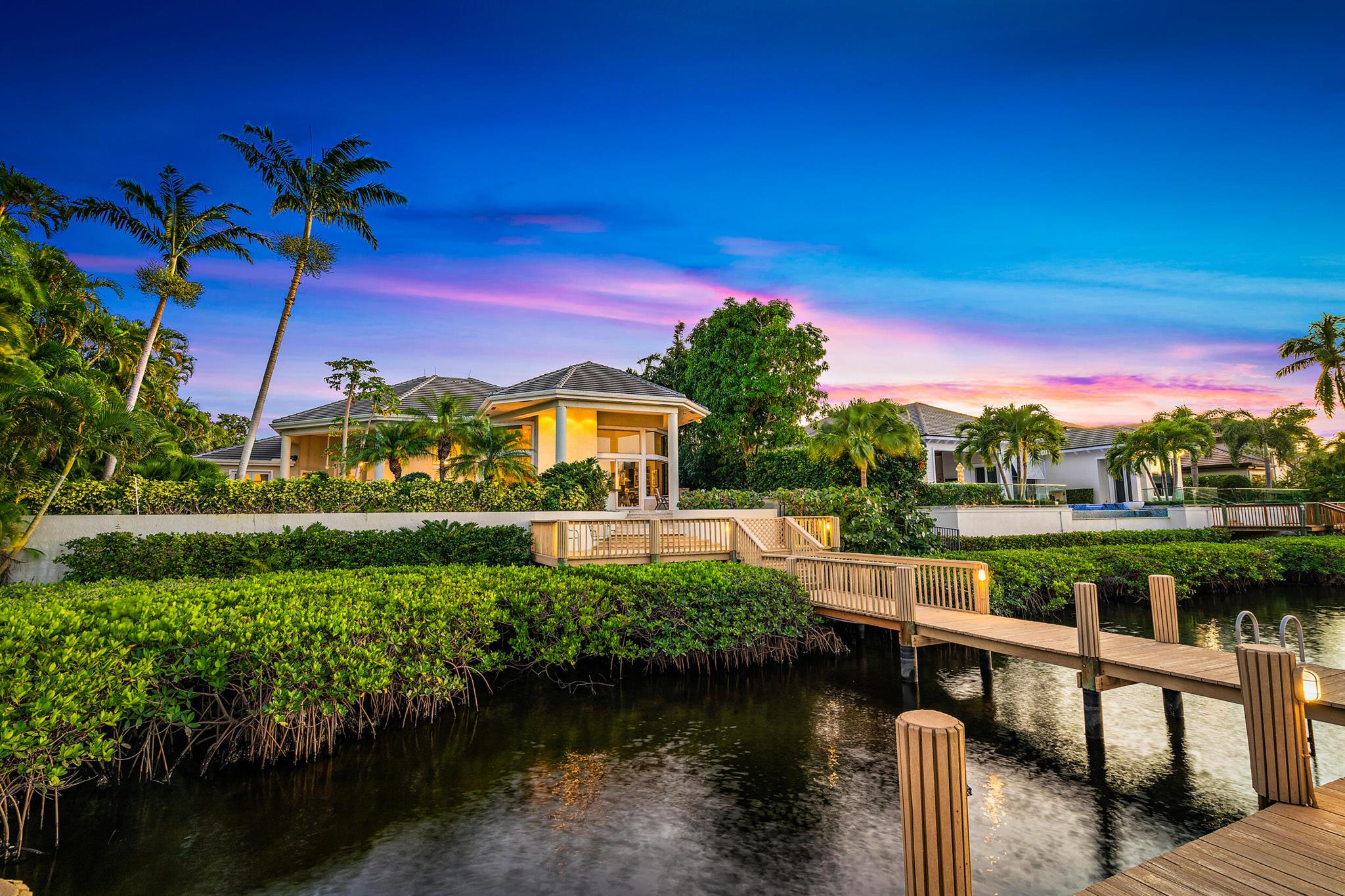 Admirals Cove - Residential