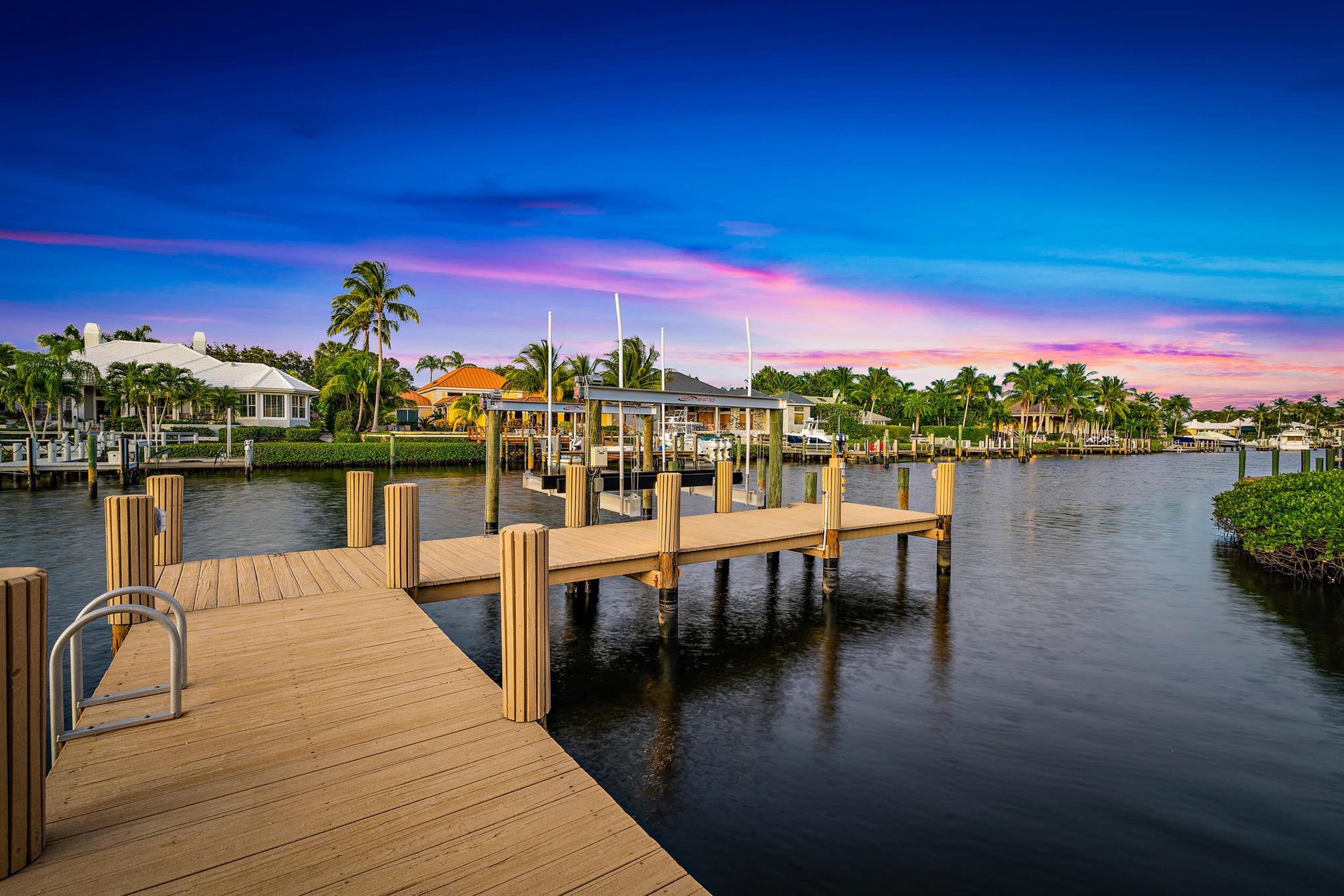 Admirals Cove - Residential