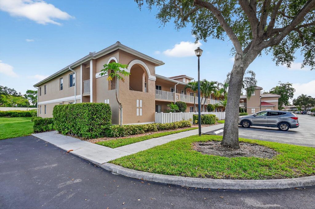 Photo of 5951 Regal Glen Drive #201, Boynton Beach, FL 33437 (MLS # R11111132)