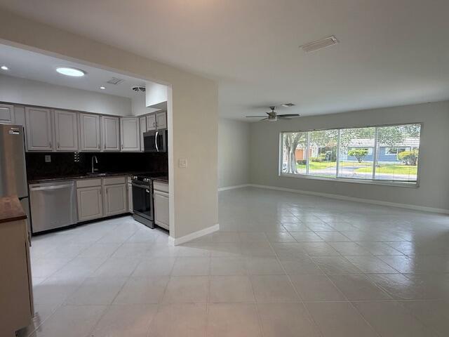 1575 NE 47th Street