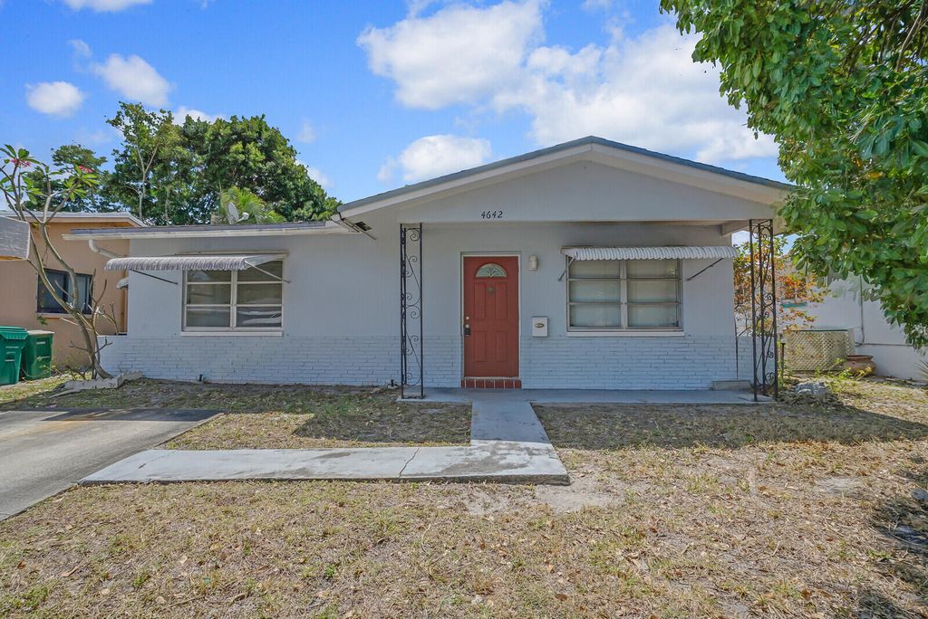 Photo of 4642 NW 44th Court, Tamarac, FL 33319 (MLS # R11077203)