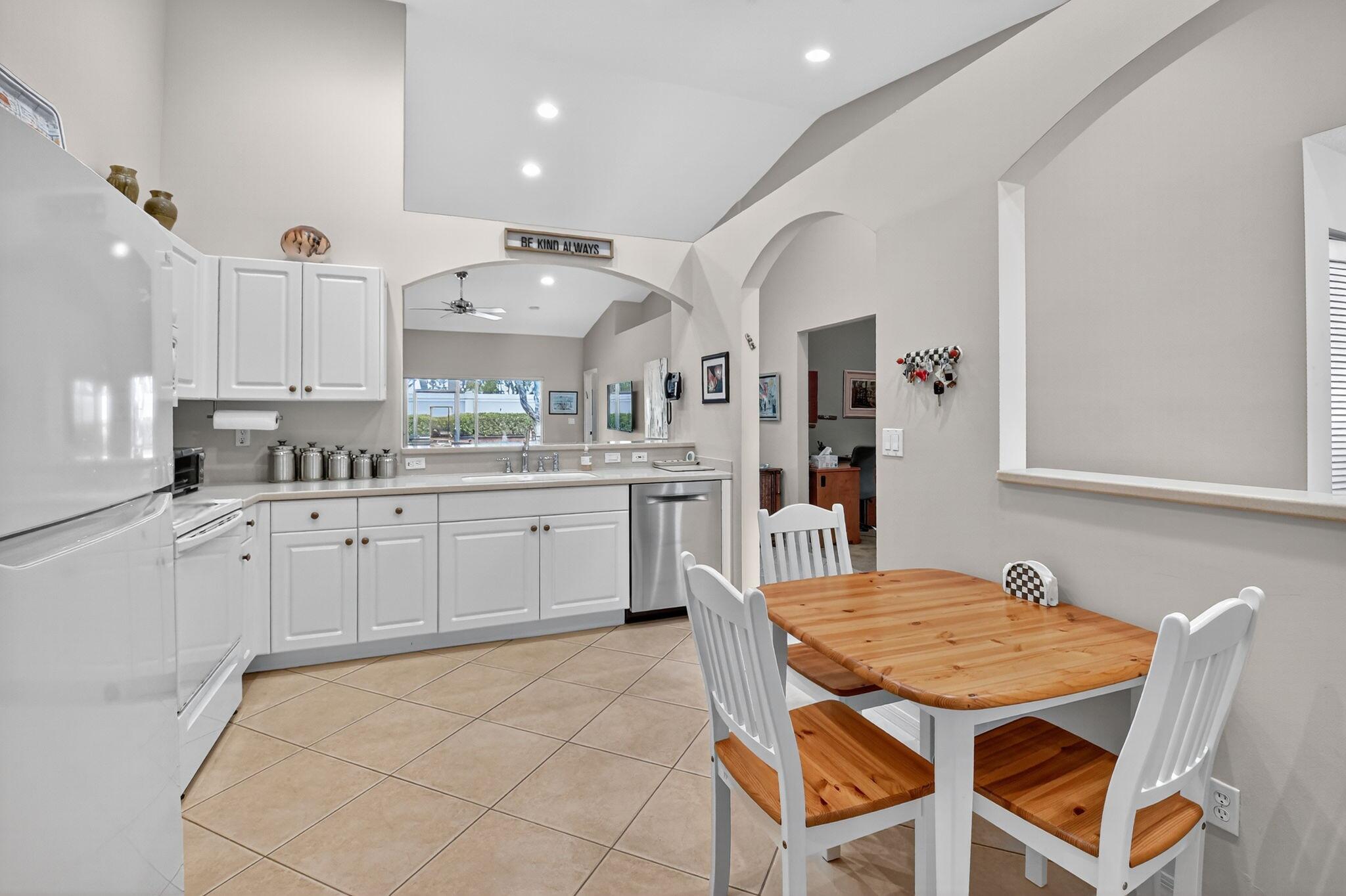 TUSCANY BAY - Residential