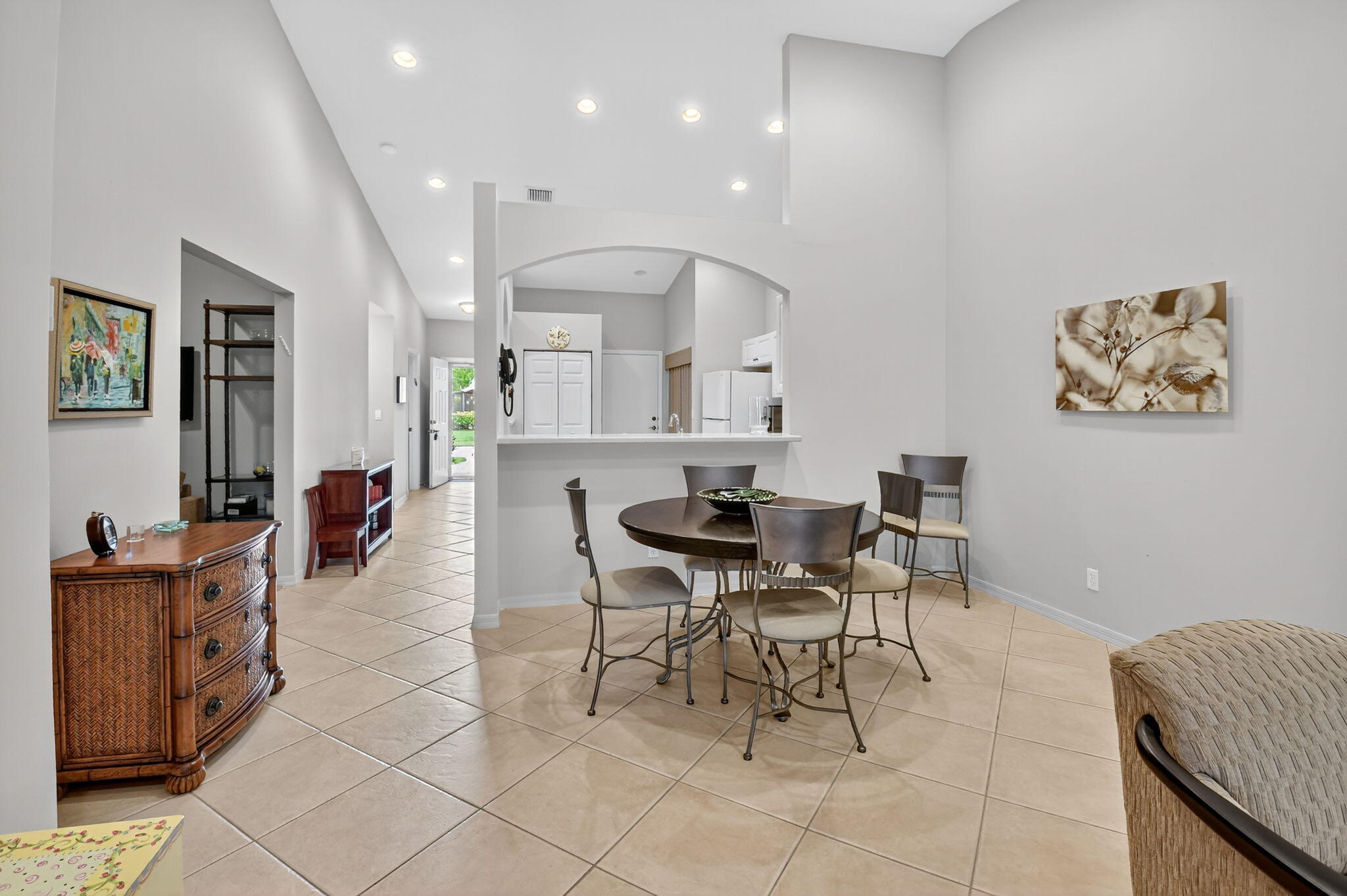 TUSCANY BAY - Residential