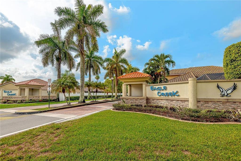 Photo of 11551 SW 11th Street, Pembroke Pines, FL 33025 (MLS # B26068229)
