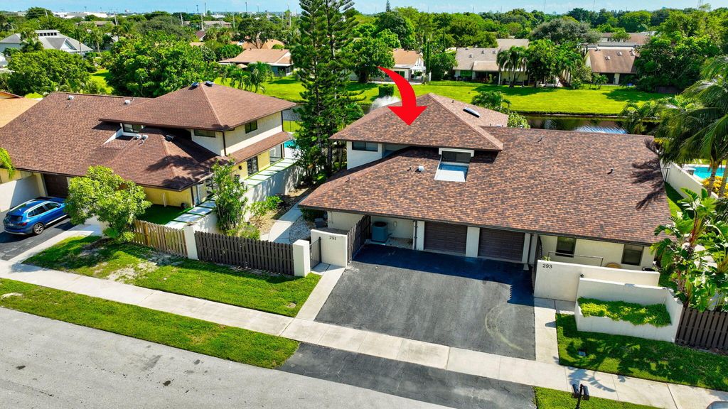 Photo of 291 SW 28th Avenue, Delray Beach, FL 33445 (MLS # R11105925)