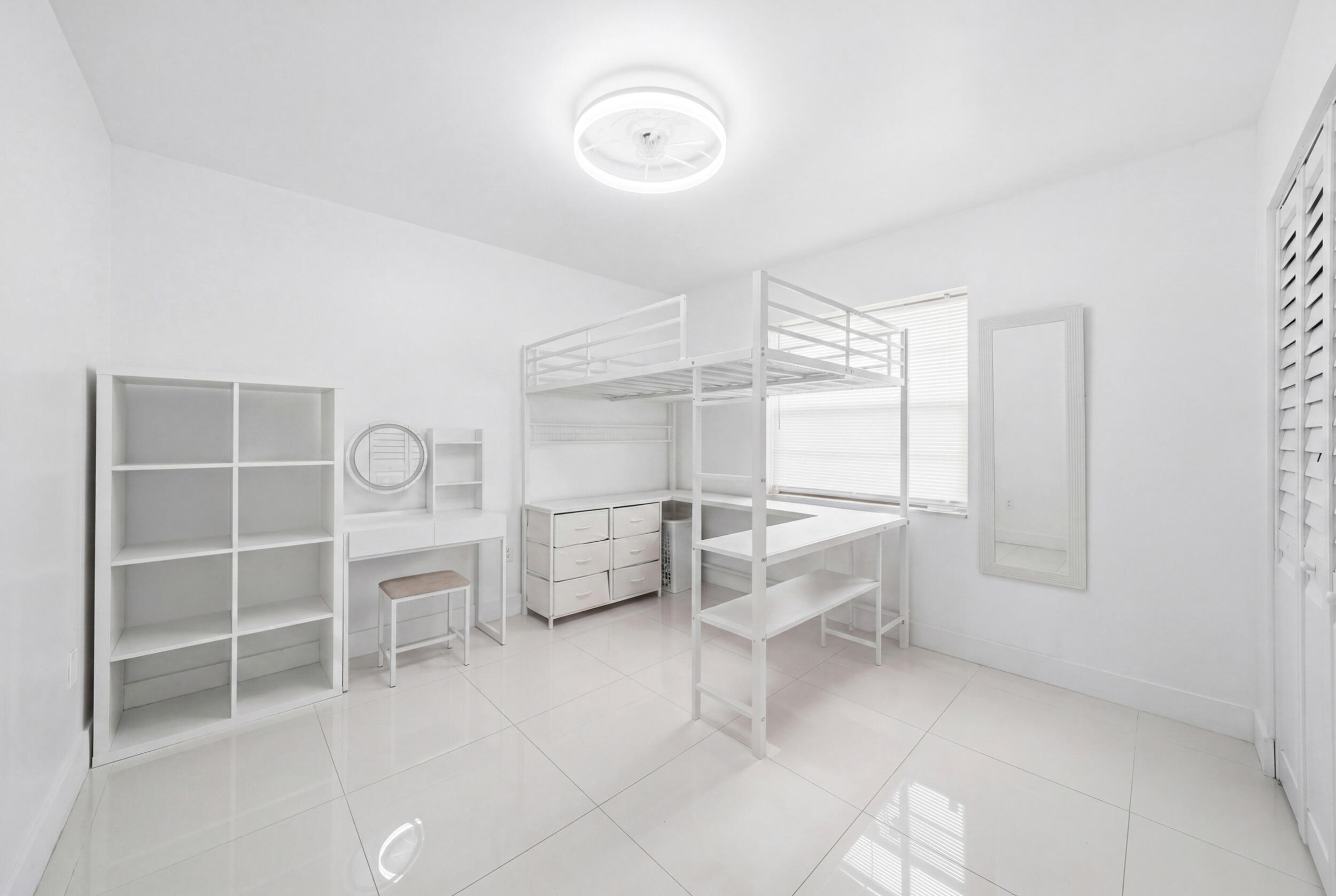 SEGOVIA CONDO - Residential