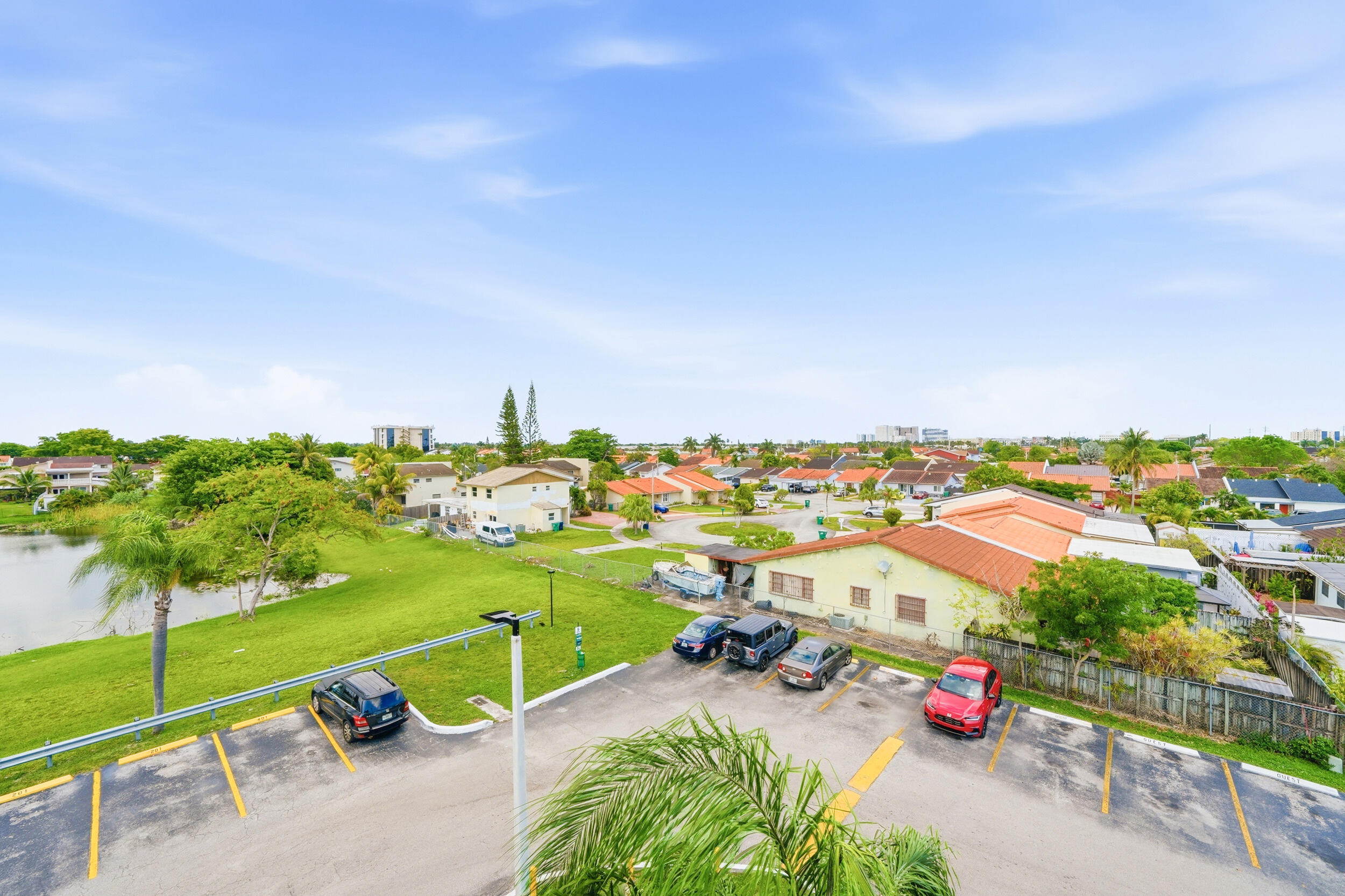 SEGOVIA CONDO - Residential