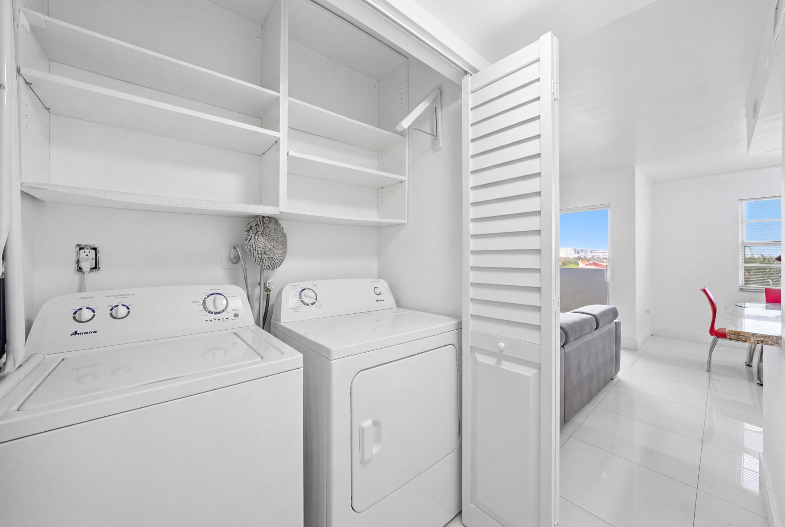 SEGOVIA CONDO - Residential