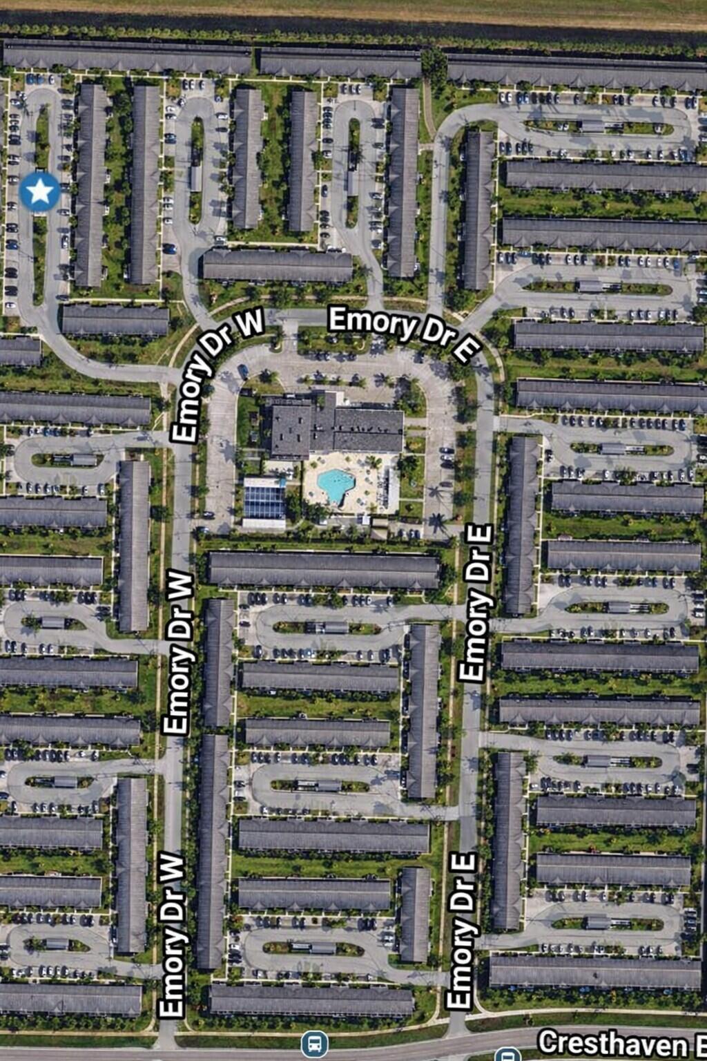 CRESTHAVEN VILLAS CONDO 33 - Residential