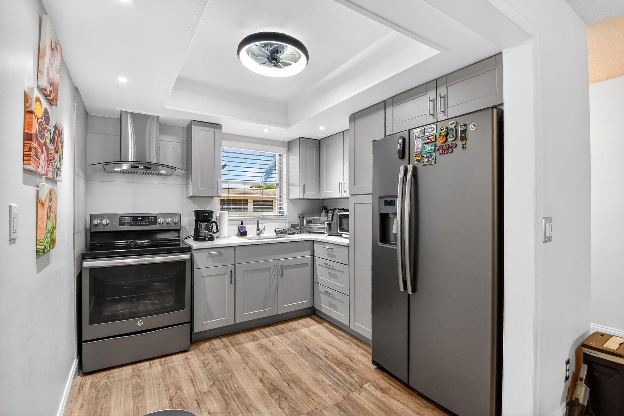 CRESTHAVEN VILLAS CONDO 33 - Residential