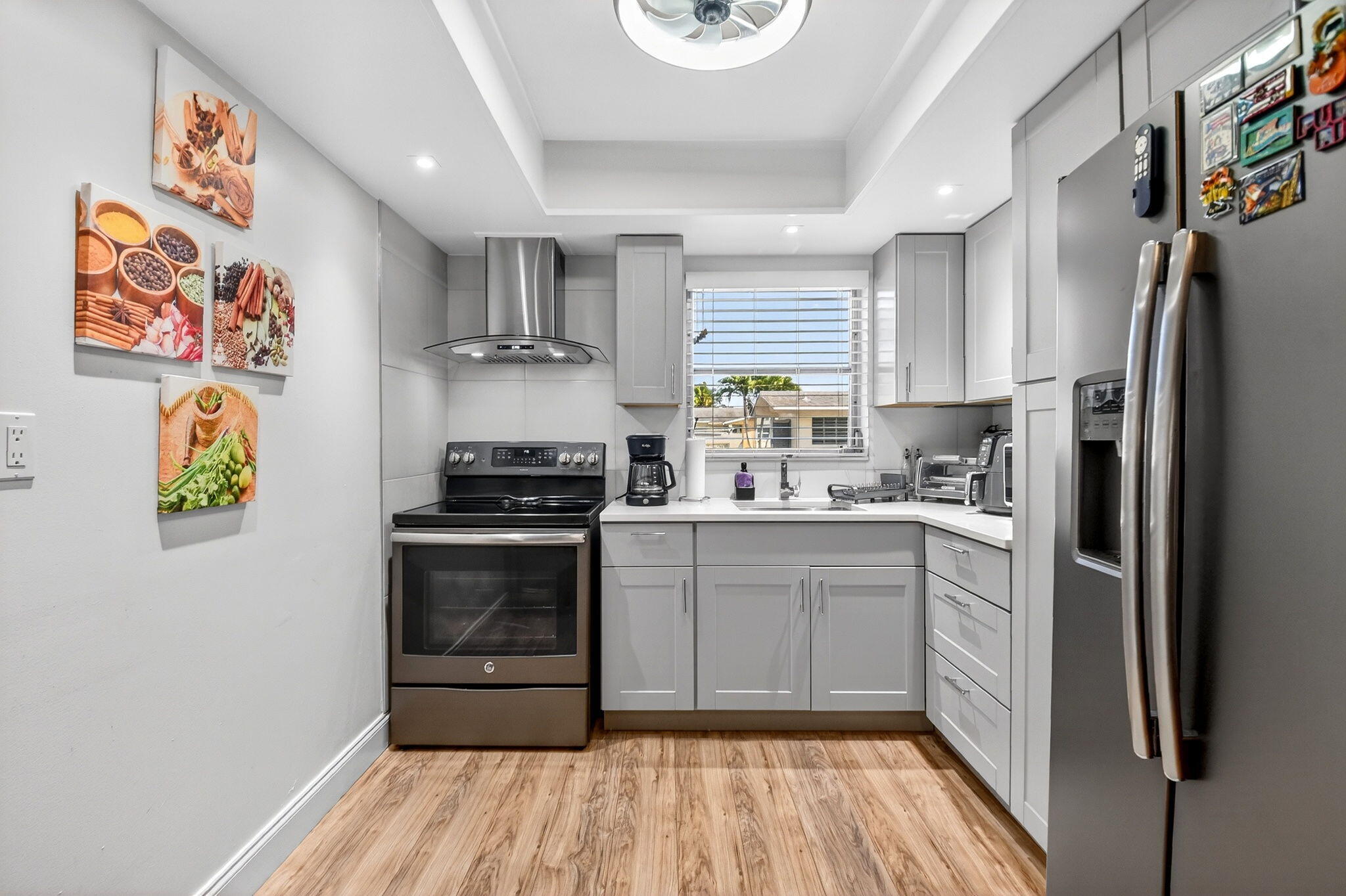 CRESTHAVEN VILLAS CONDO 33 - Residential