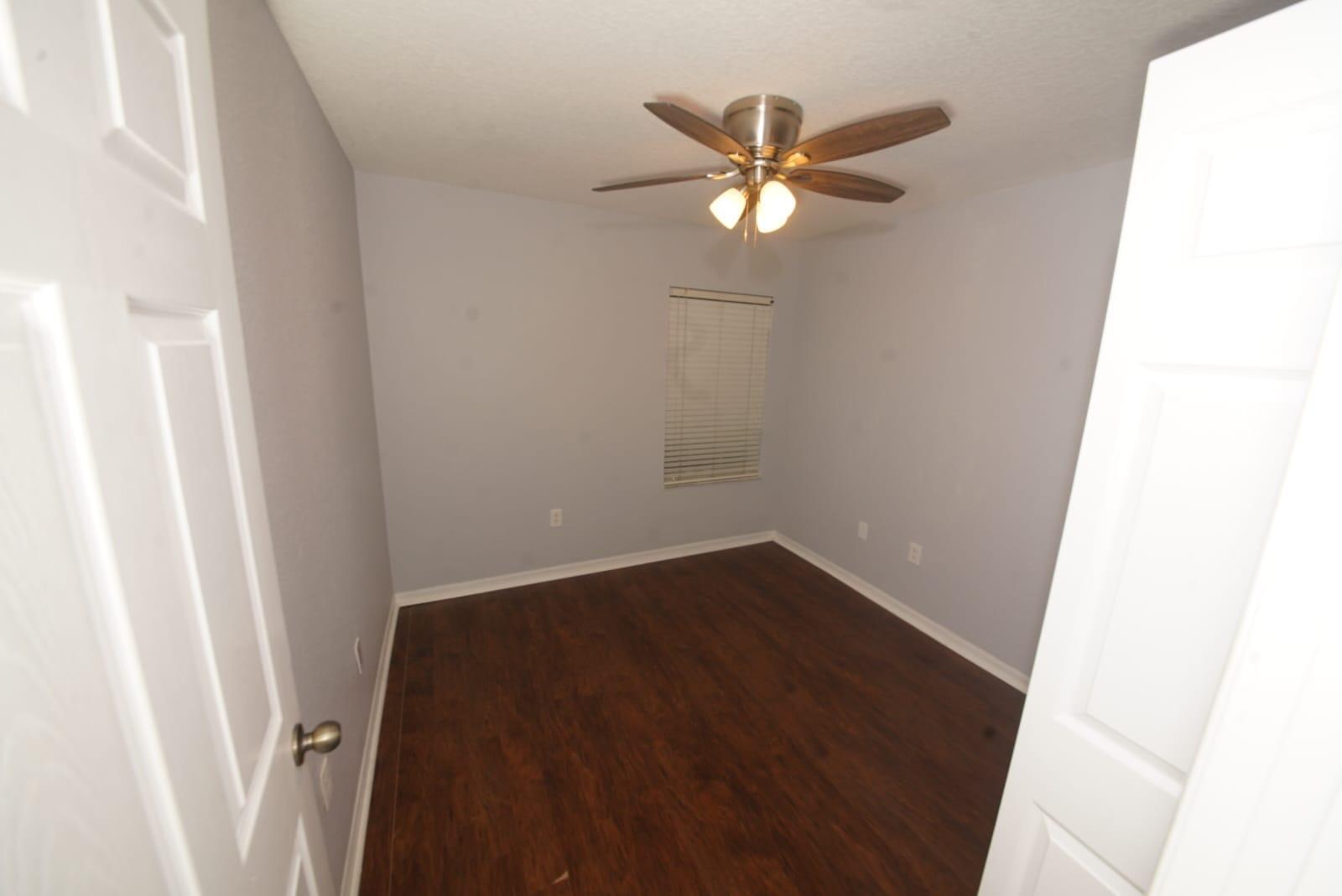 VICTORIA WOODS 3B - Residential Lease