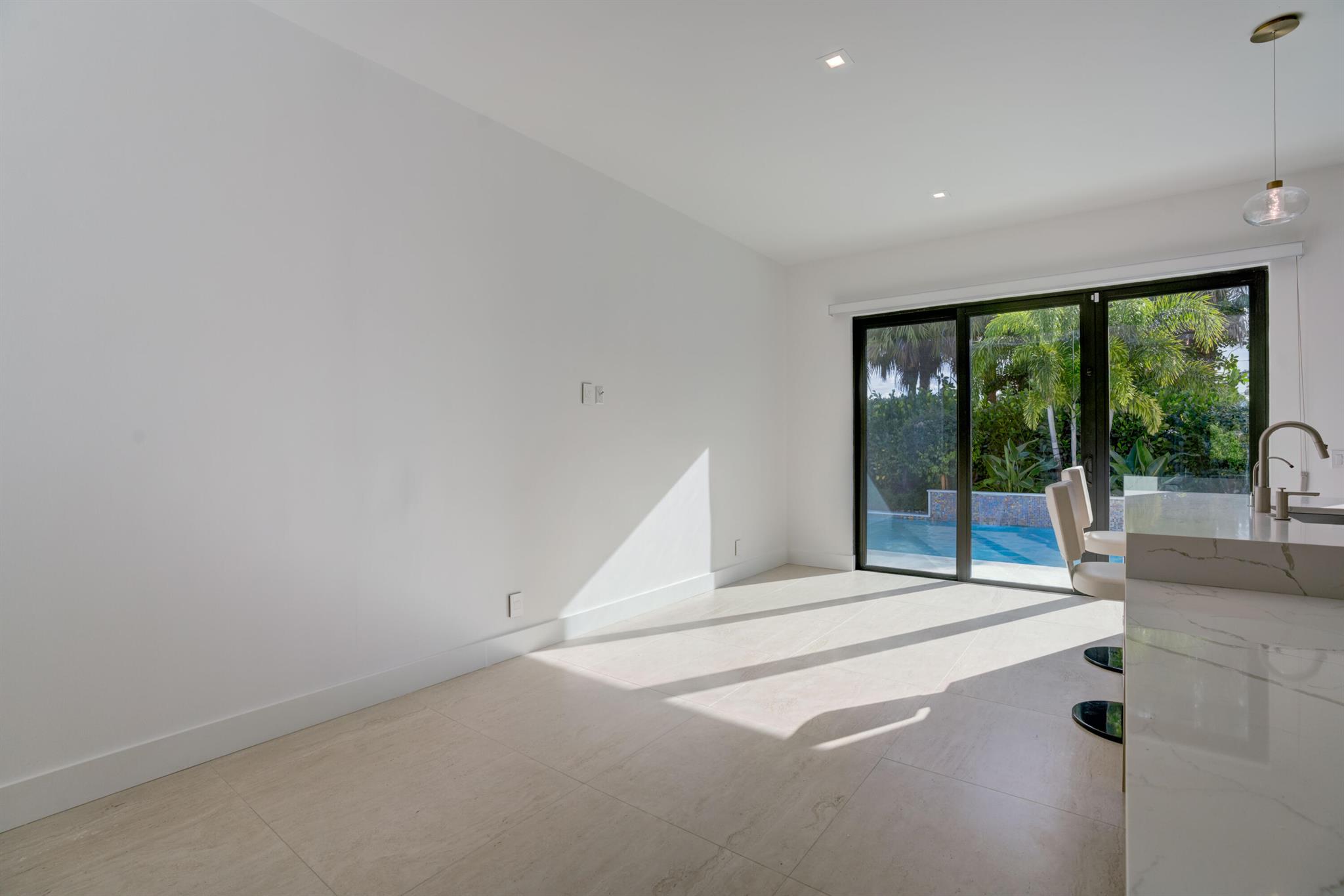 WATERWAY MANOR - Residential