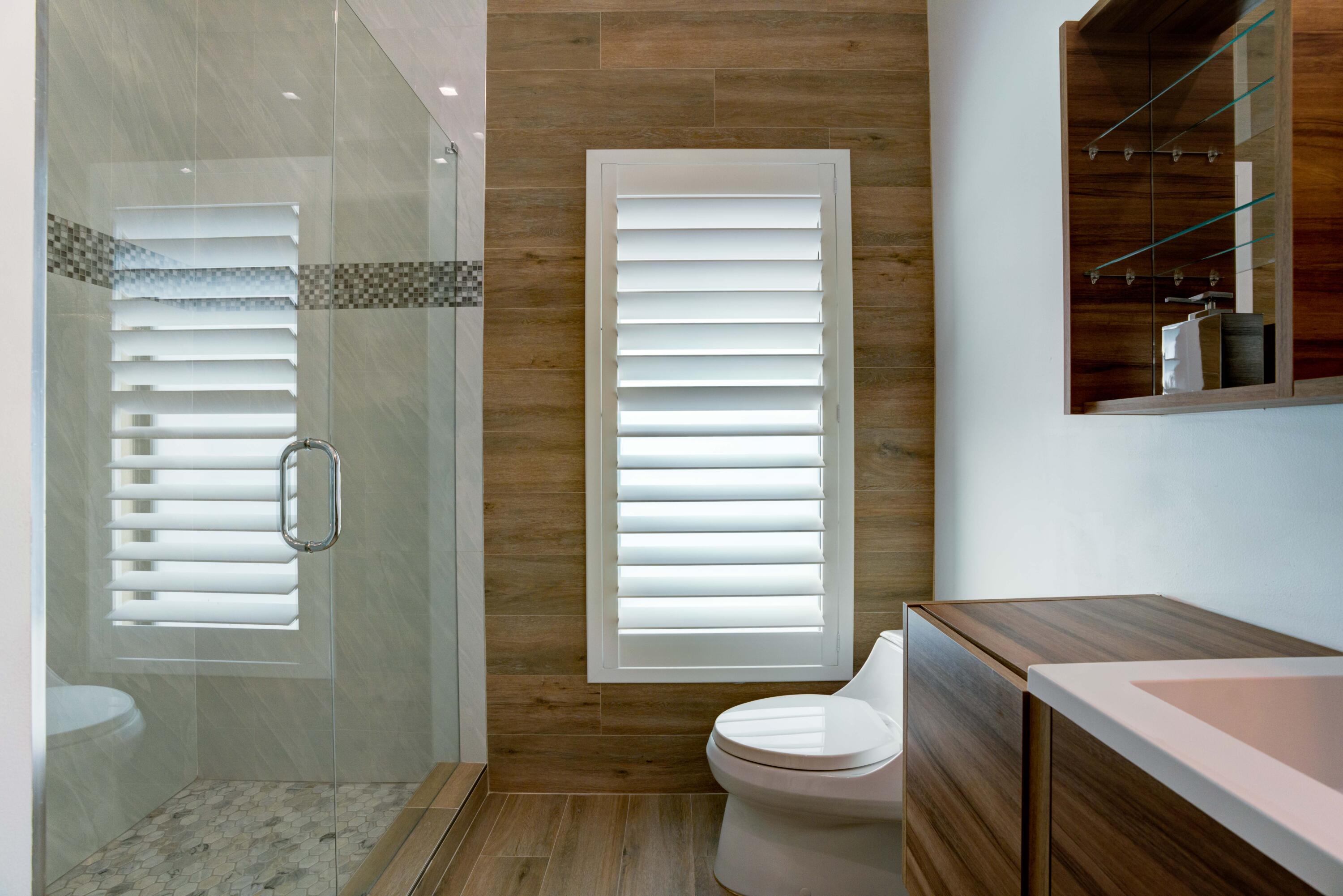 WATERWAY MANOR - Residential