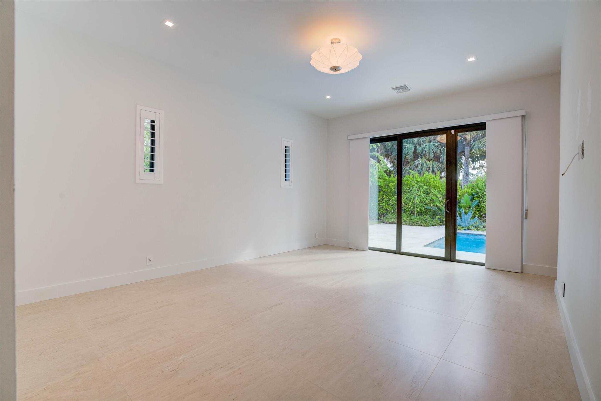 WATERWAY MANOR - Residential