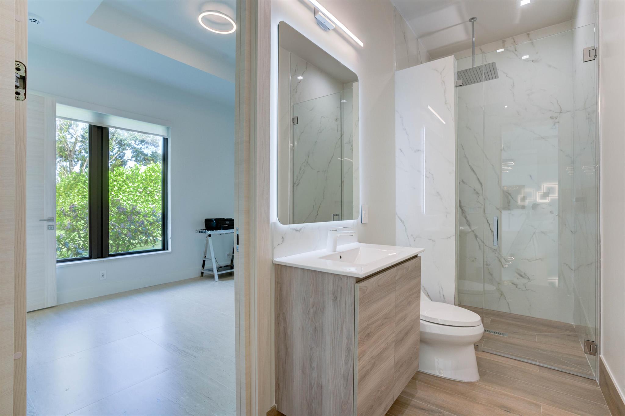 WATERWAY MANOR - Residential