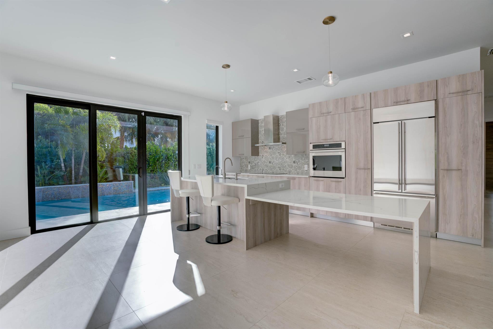 WATERWAY MANOR - Residential