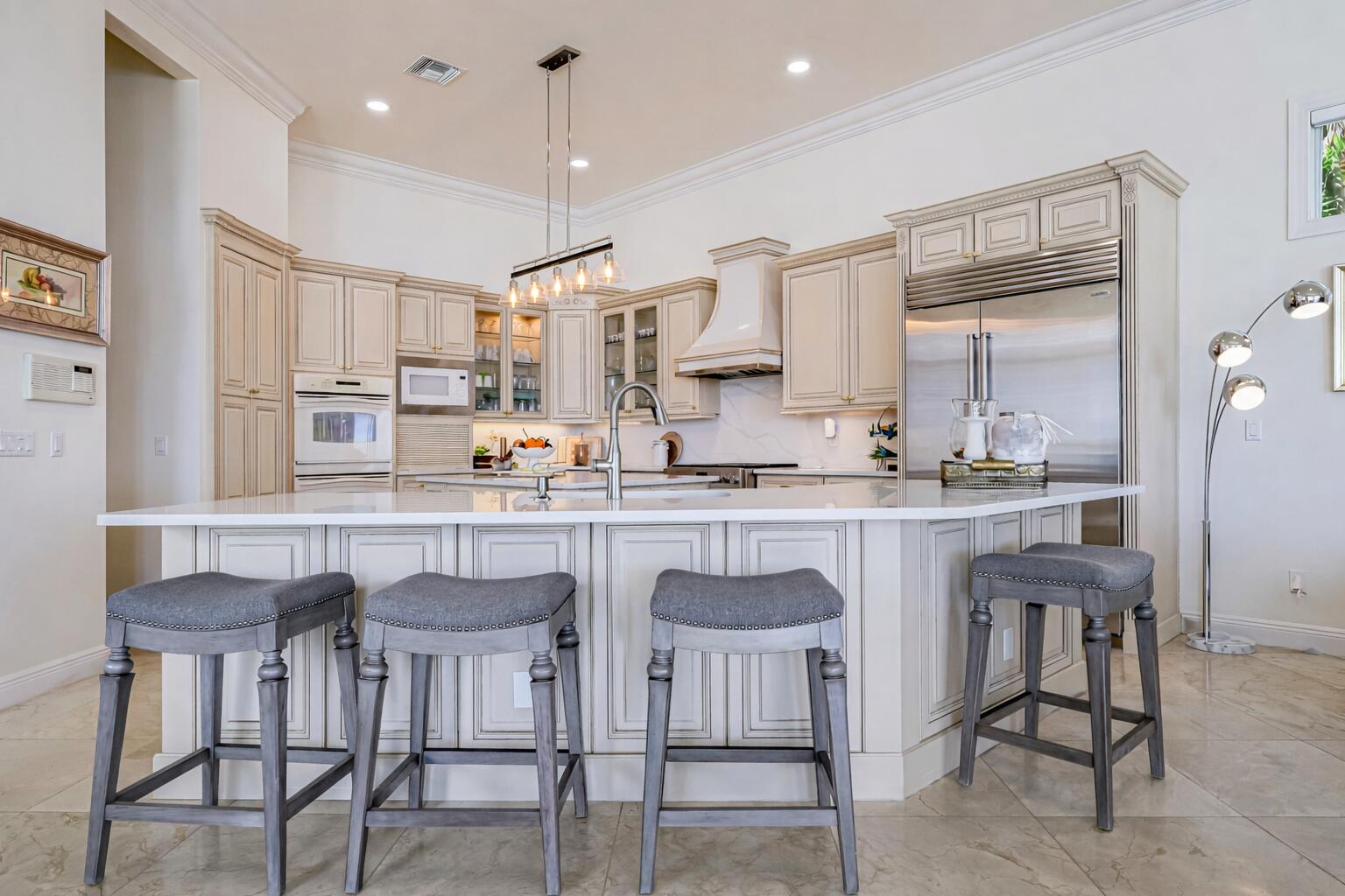 PALM COVE GOLF & YACHT CLUB - Residential