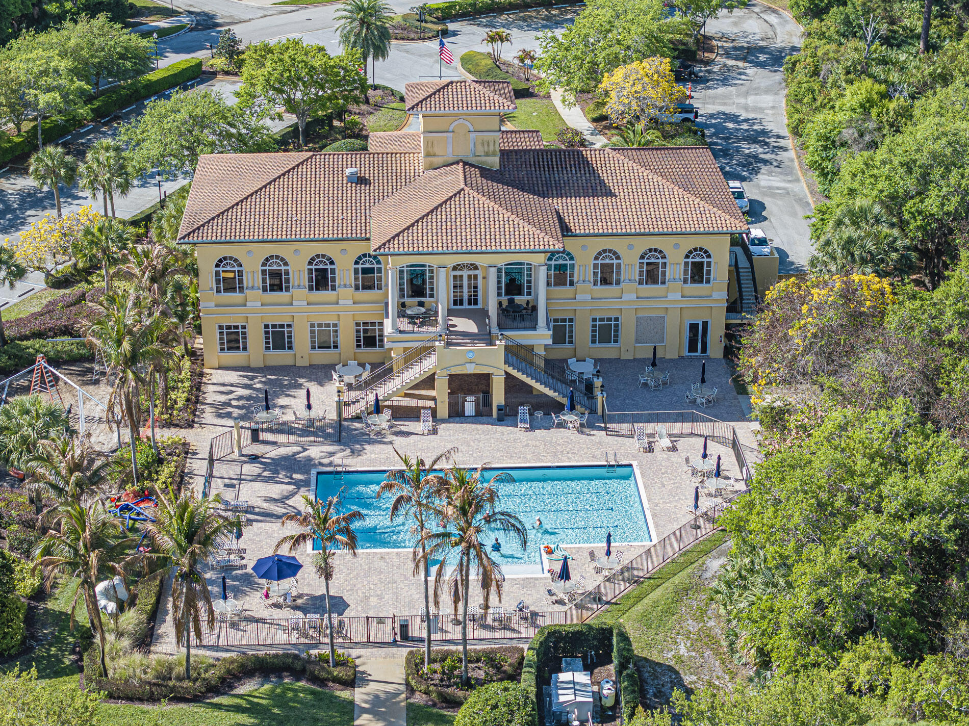 PALM COVE GOLF & YACHT CLUB - Residential