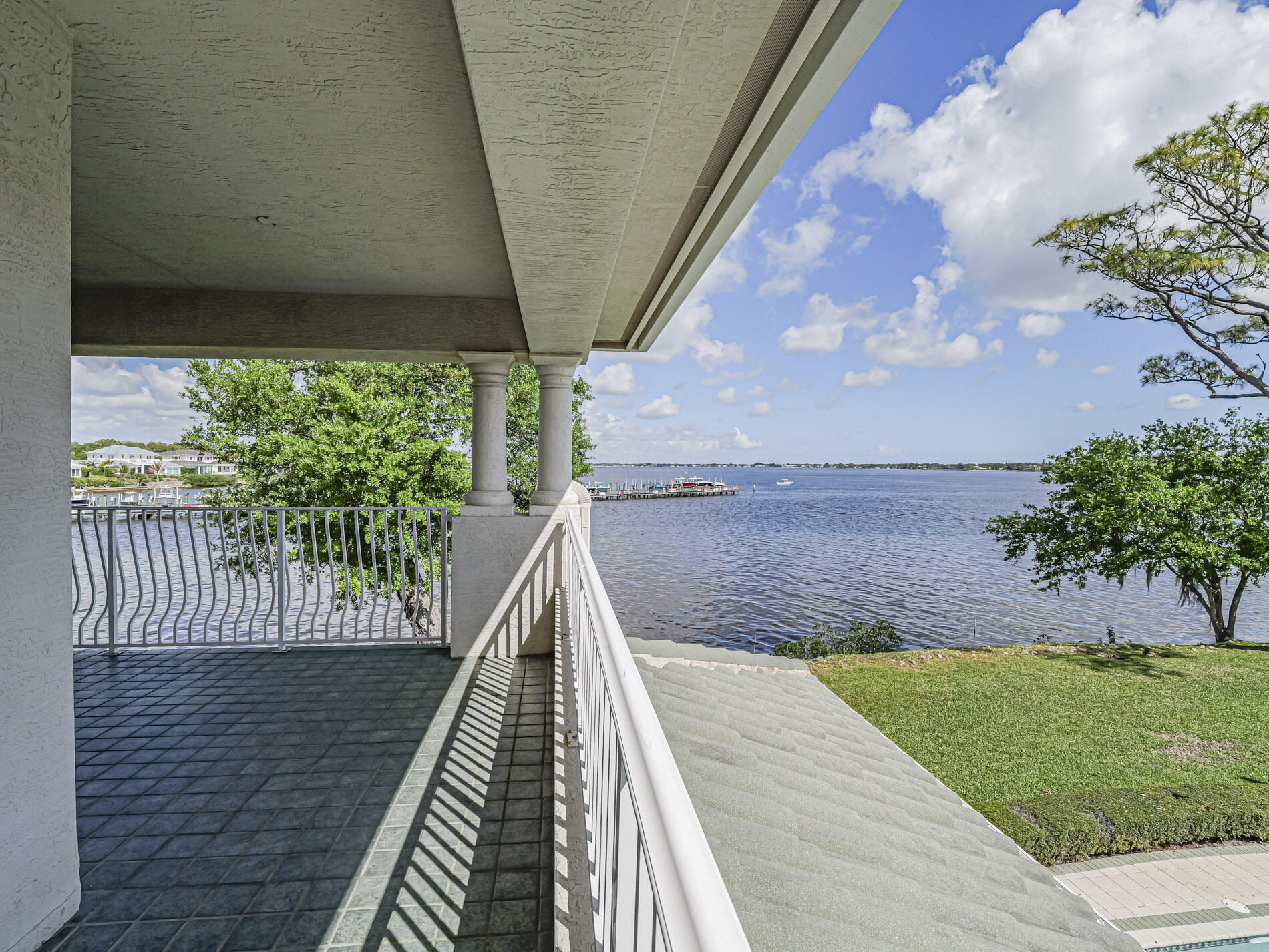 PALM COVE GOLF & YACHT CLUB - Residential