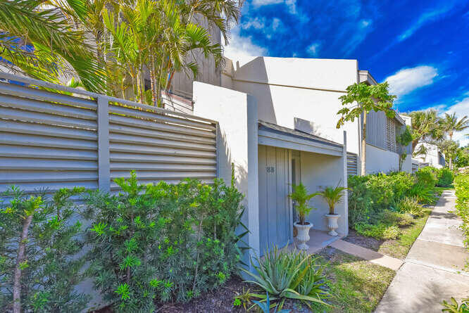 SEA LOFTERS CONDO - Residential