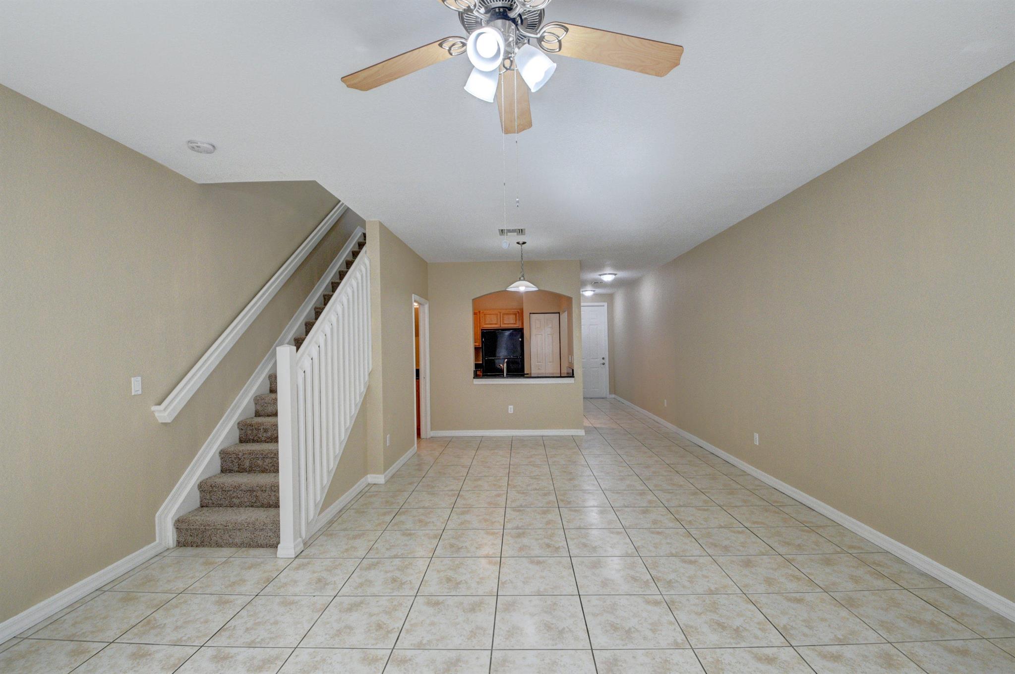 ST CHARLES LANDINGS - Residential Lease