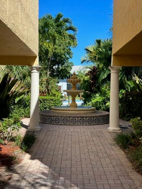 BAY REACH CONDOMINIUM - Residential