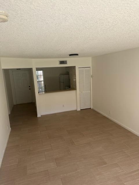 BAY REACH CONDOMINIUM - Residential