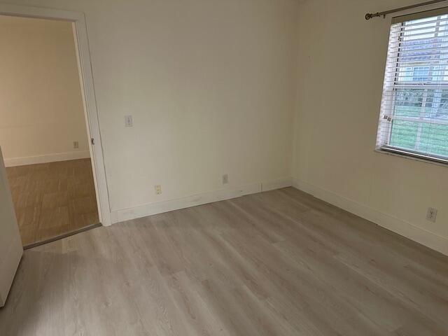 BAY REACH CONDOMINIUM - Residential