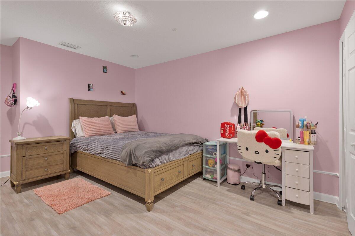 PORT ST LUCIE SECTION 17 - Residential