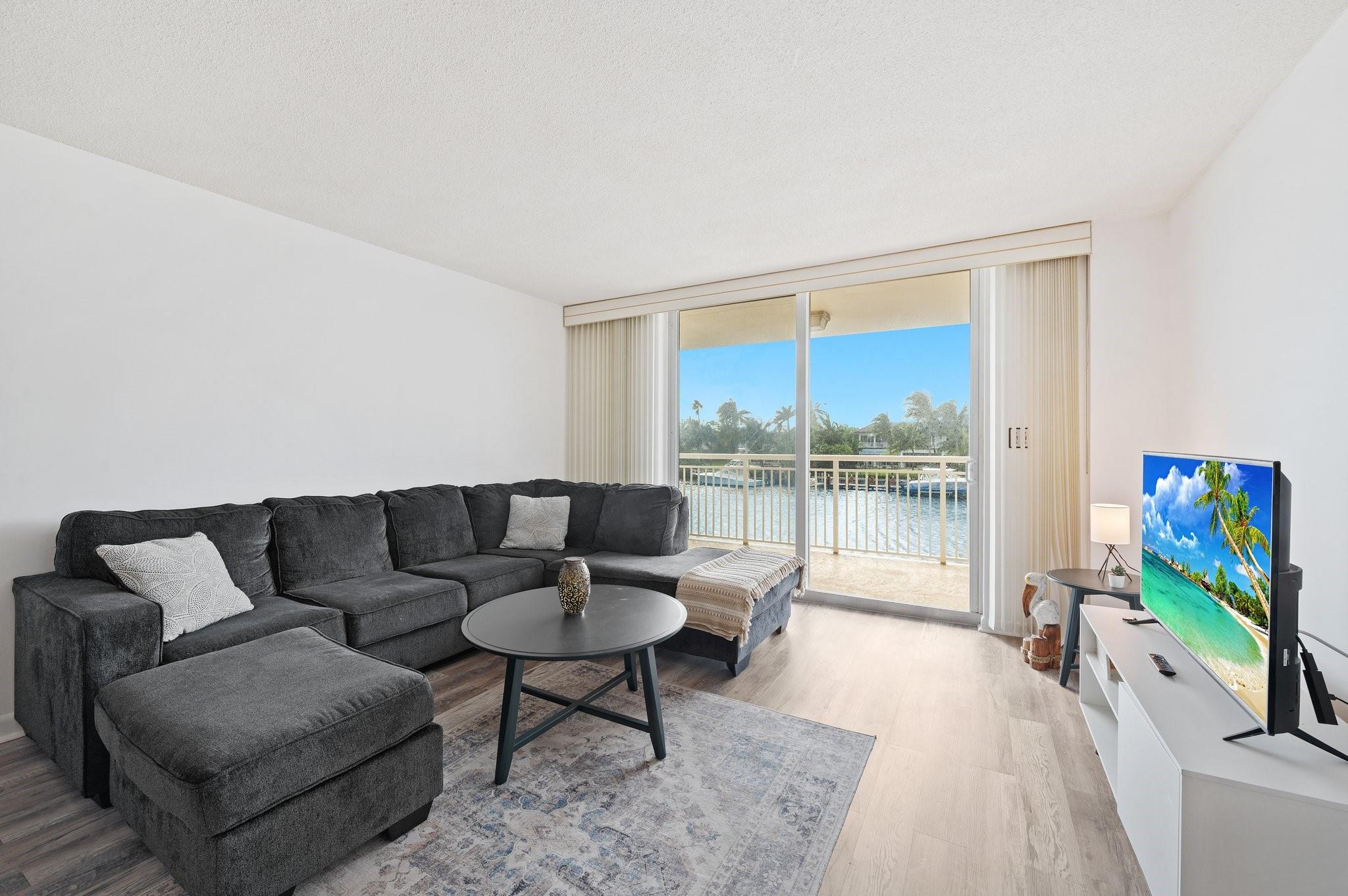Hillsboro Le Baron Condo - Residential Lease