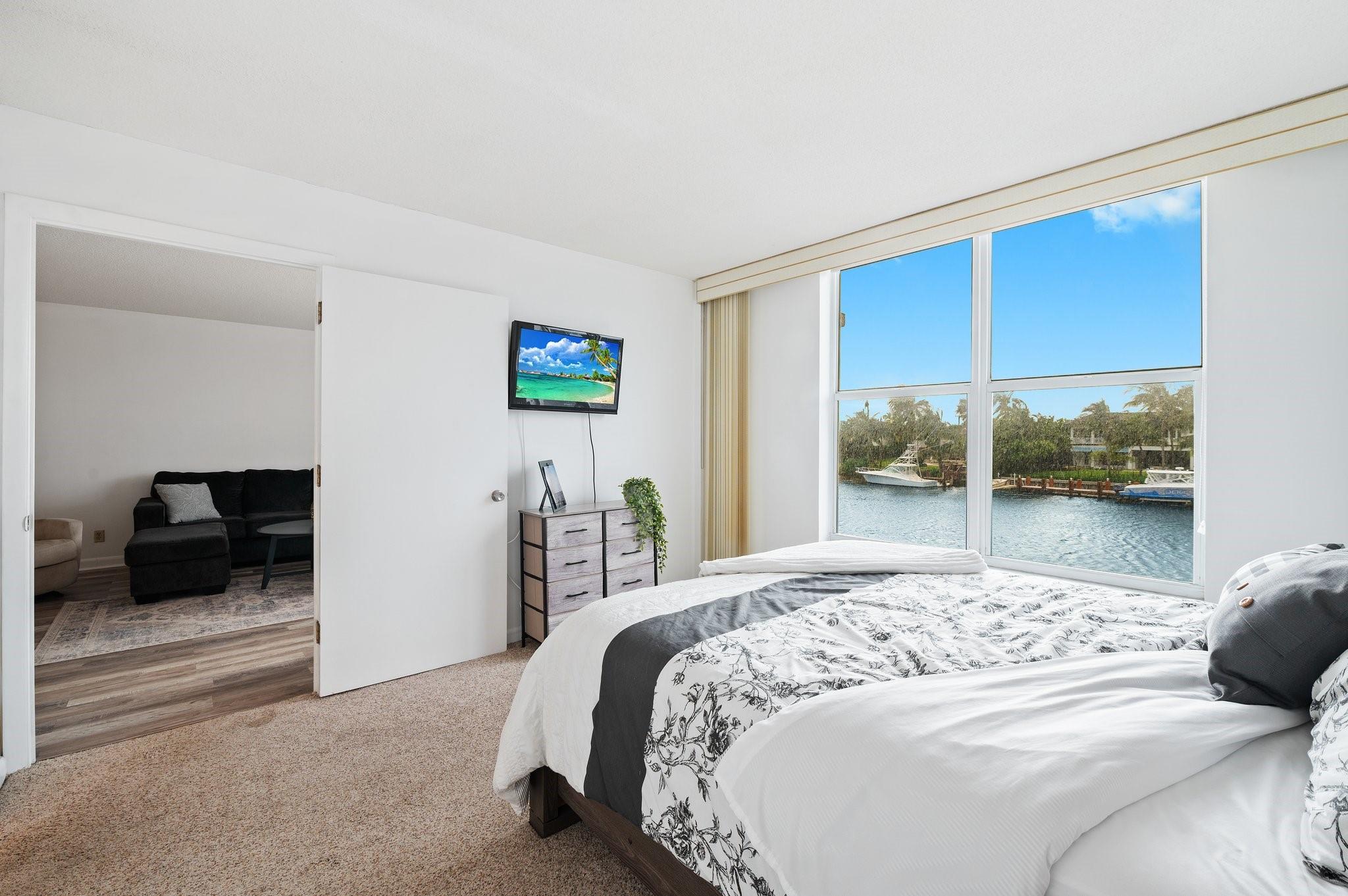 Hillsboro Le Baron Condo - Residential Lease