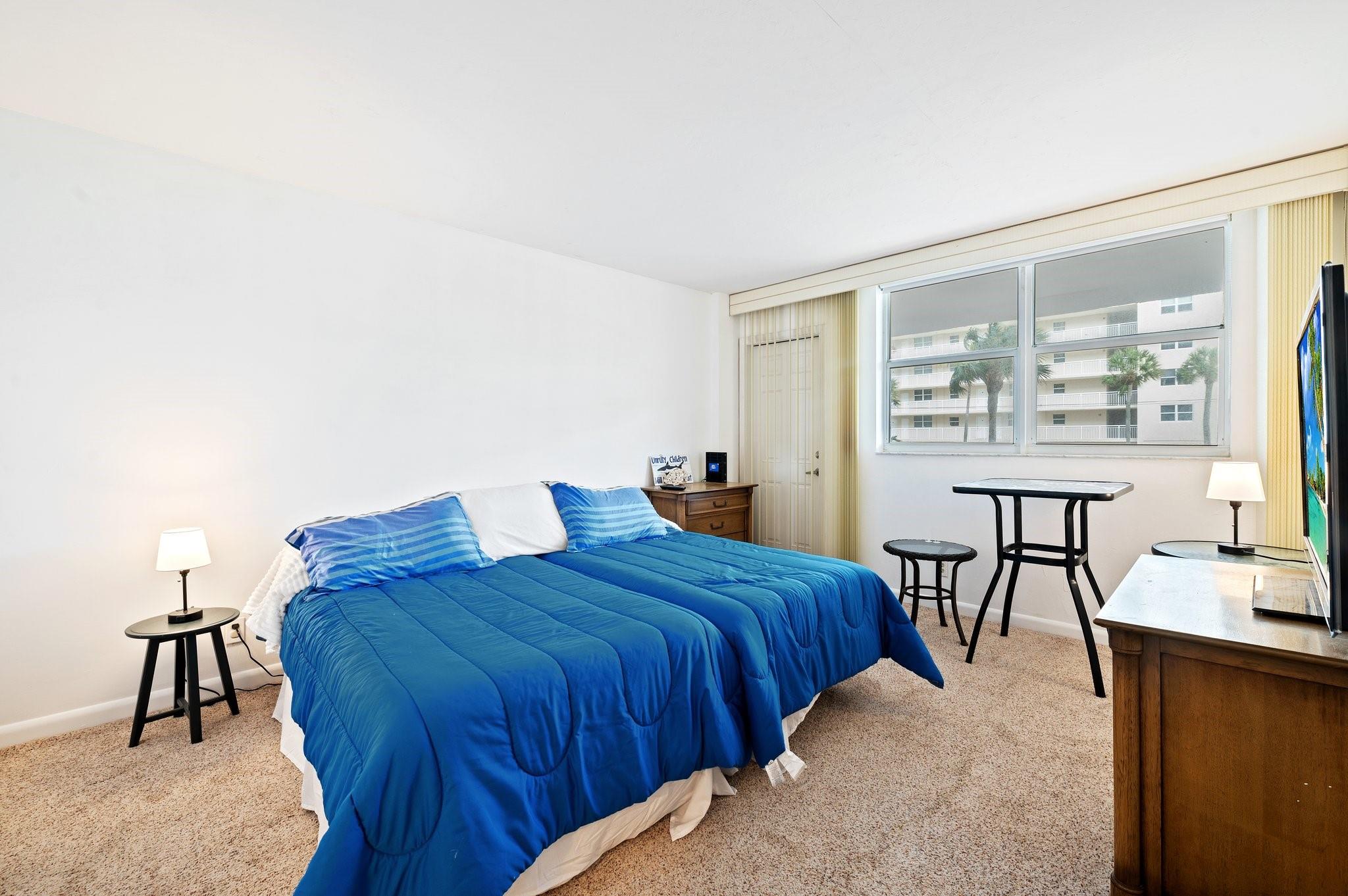 Hillsboro Le Baron Condo - Residential Lease