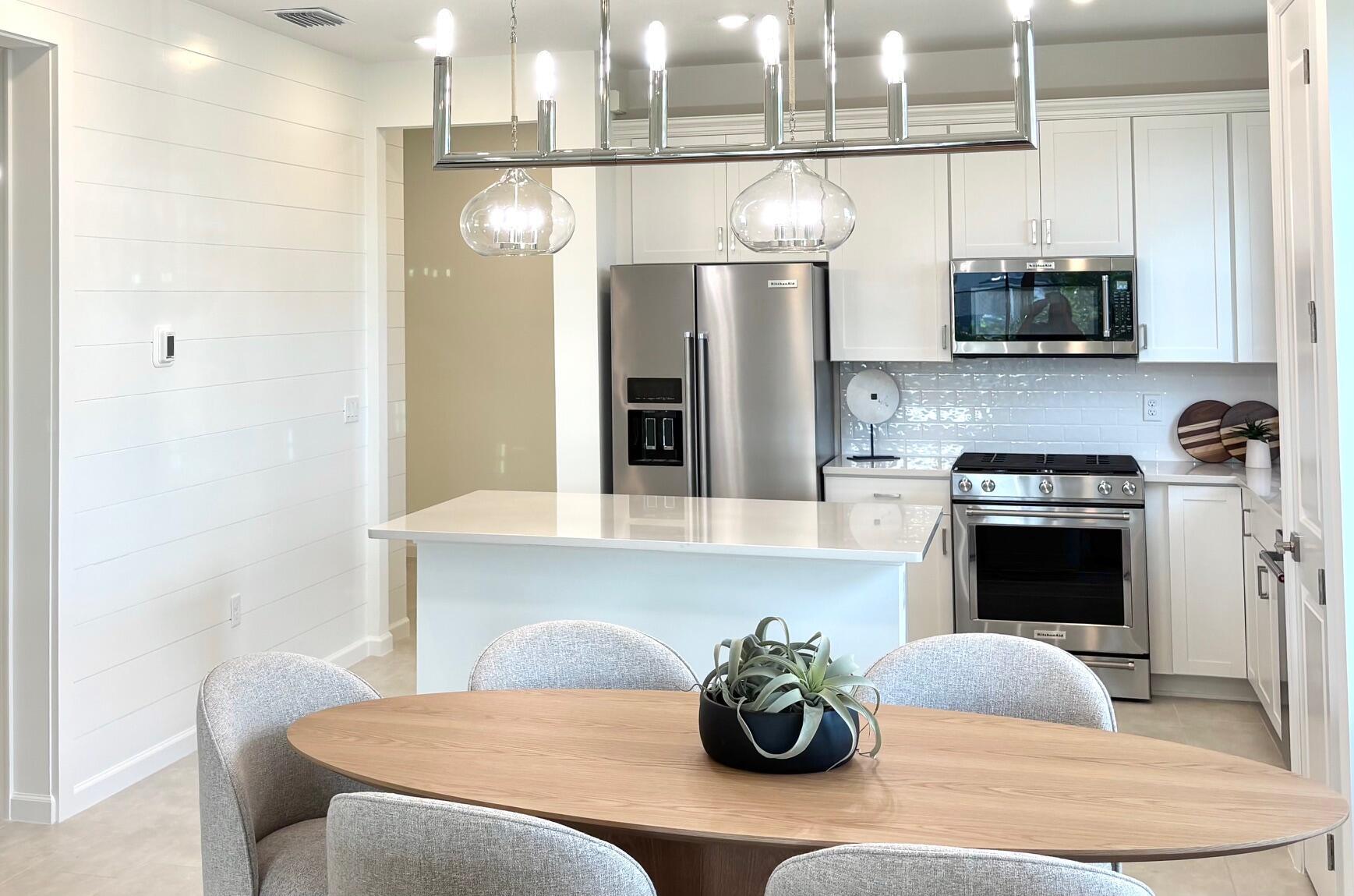 COSTA POINTE - Residential