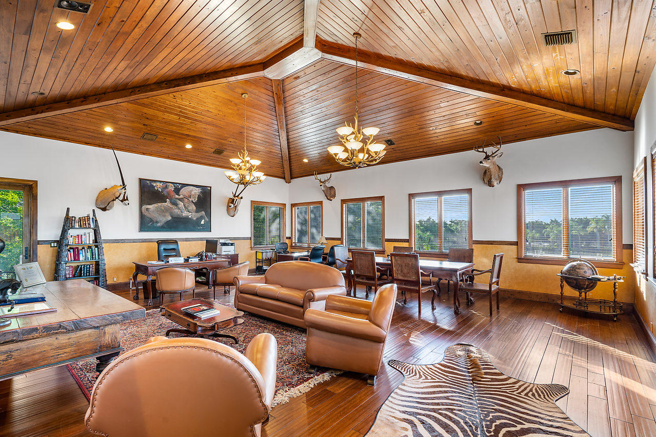 Acreage & Unrec - Residential